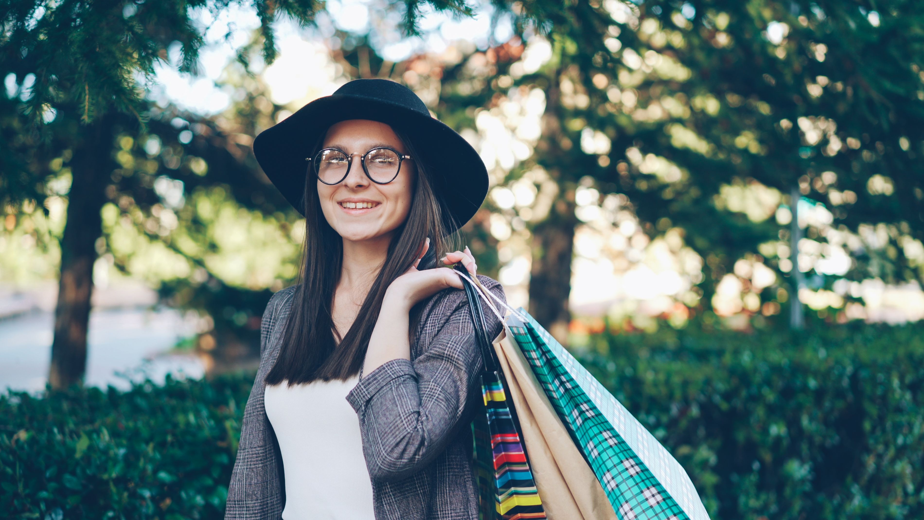 consumer tech brands consumer tech examples — Photo by Vitaly Gariev on Pexels
