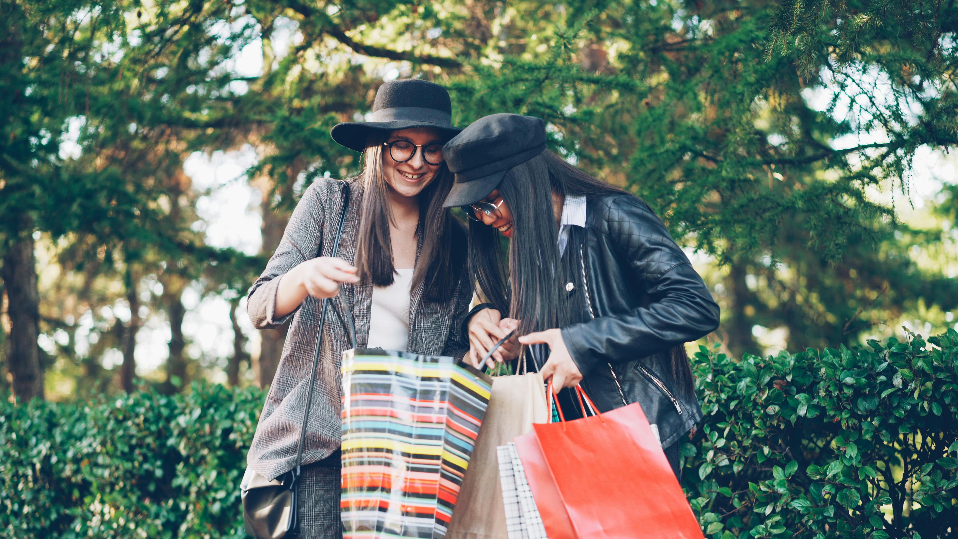 general lifestyle shop reviews — Photo by Vitaly Gariev on Pexels
