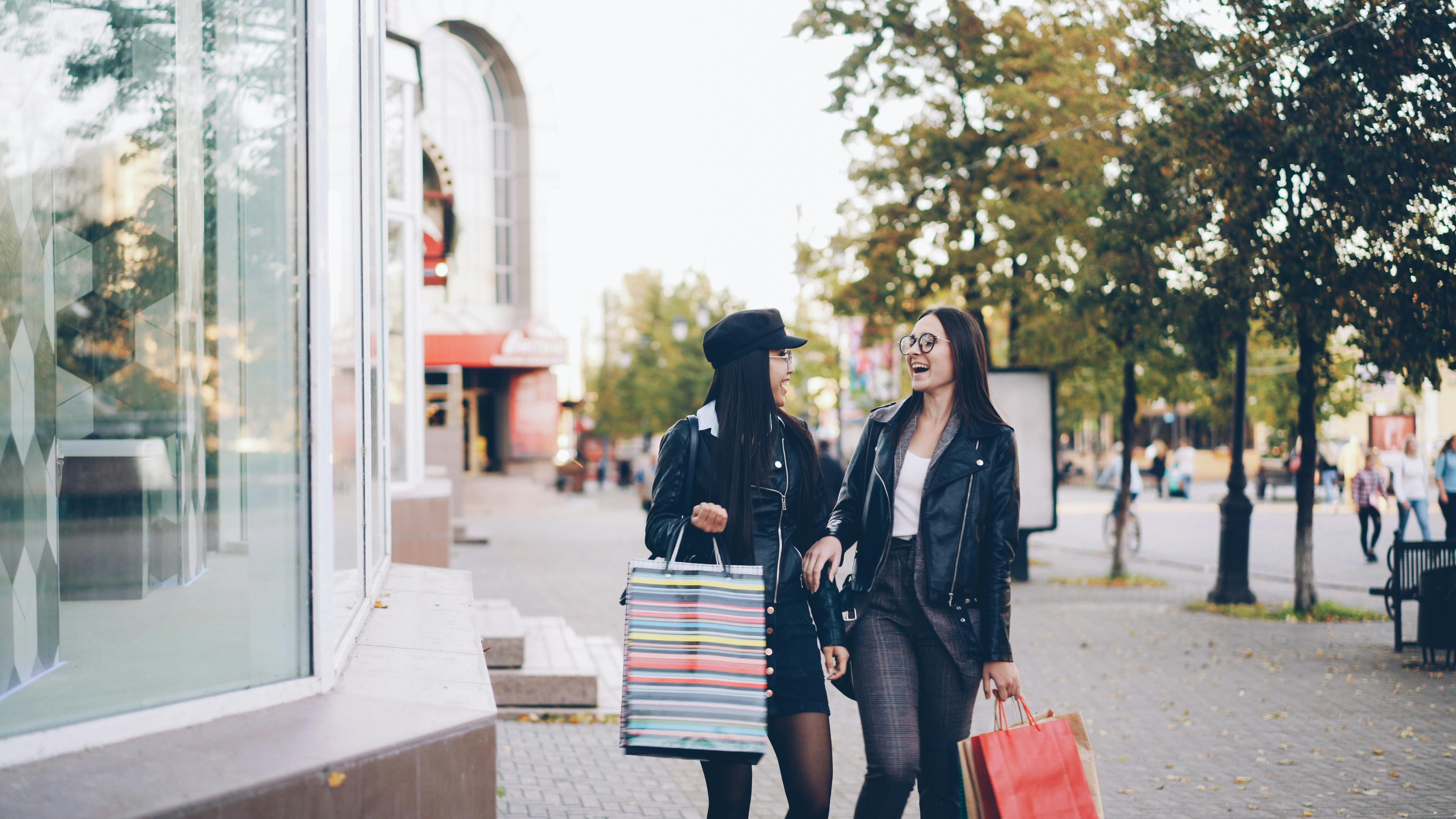 general lifestyle shop reviews — Photo by Vitaly Gariev on Pexels
