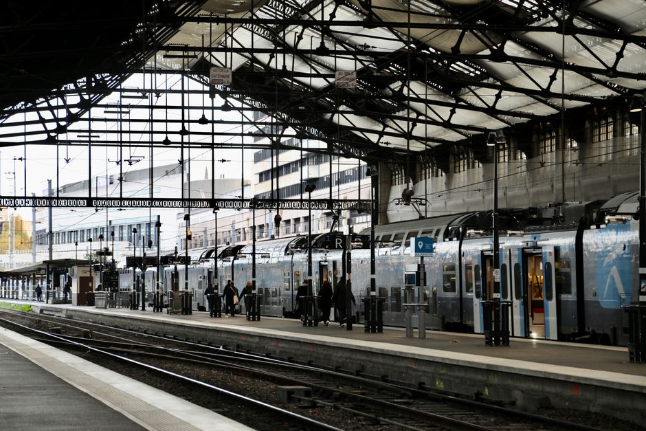 RER B train arriving at Paris Charles de Gaulle Airport