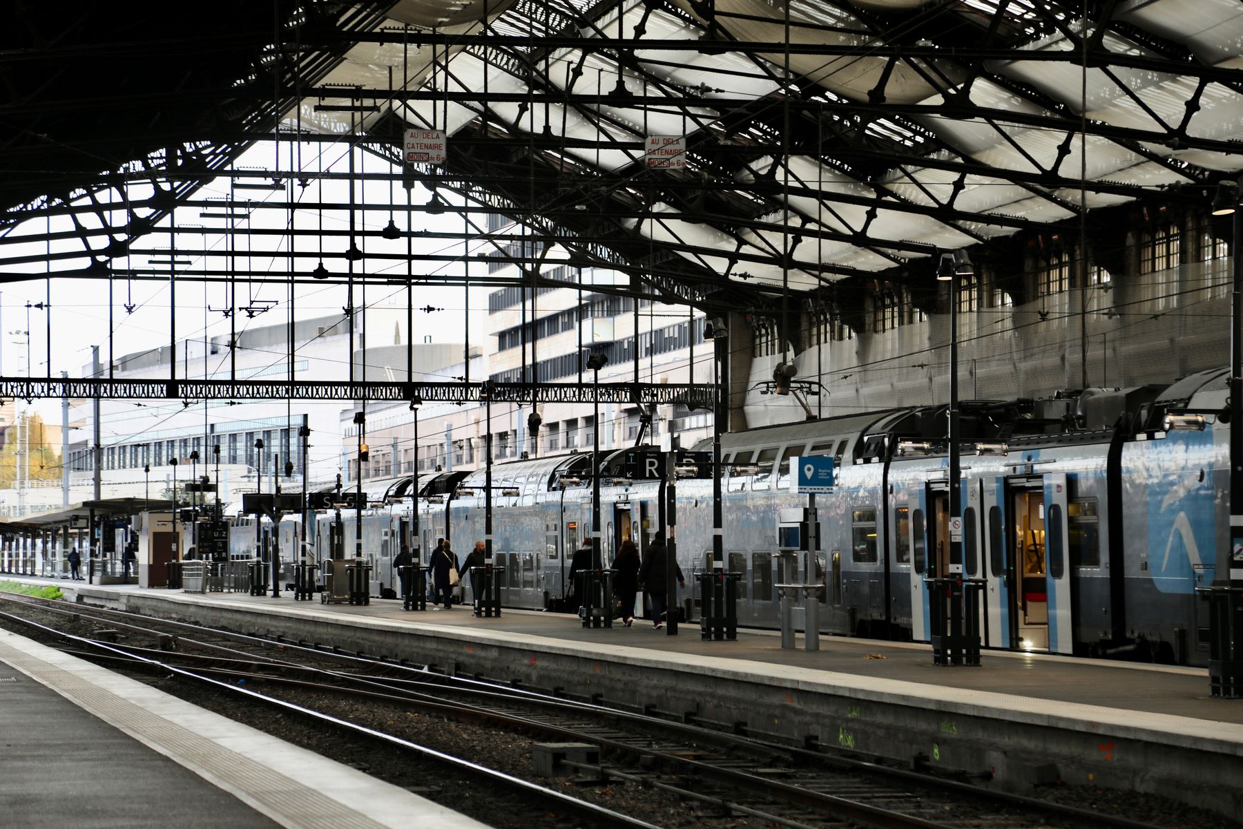 Europe travel connectivity: country notes for a moving itinerary