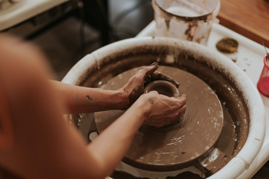Wheel-throwing 101 at Mud, Sweat & Tears