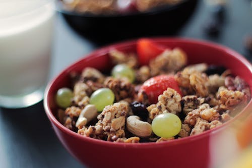 Arroz Cocido Con Frijoles En Tazón Rojo