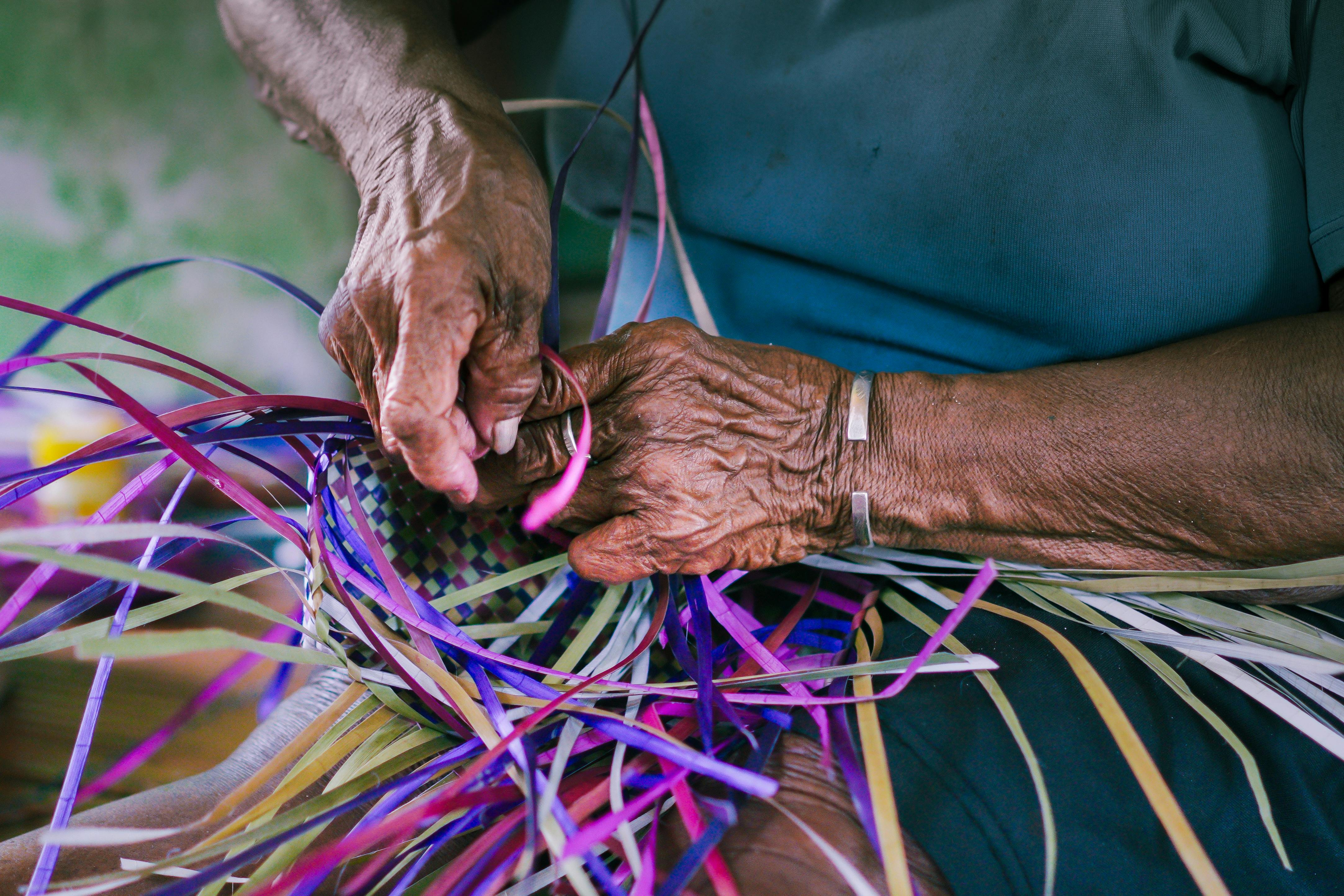 彰化榮家長輩玩創意卻不只做鬆餅，背後的生活成就感令人感動