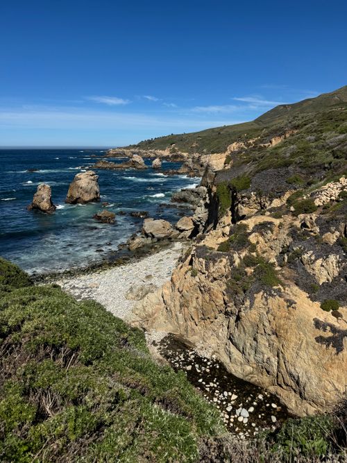 Free Stunning coastal cliffs and ocean view from Big Sur in Malibu, California. Stock Photo