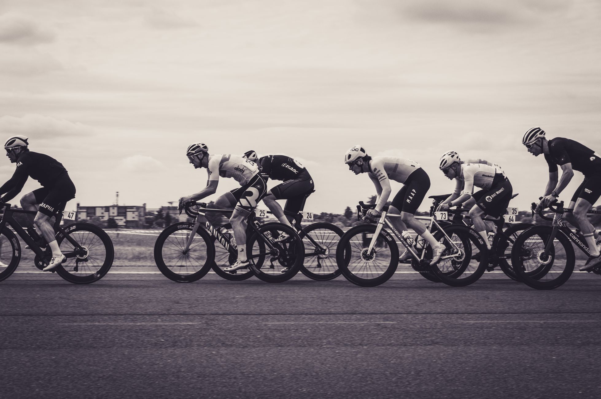 Liam Slock wint GP Gippingen na valpartij