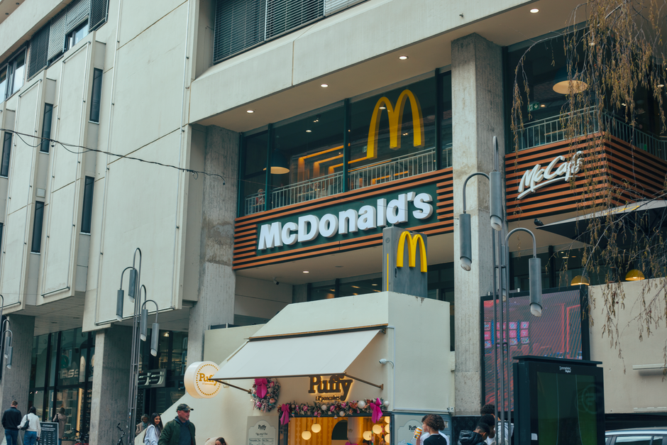 https://images.pexels.com/photos/36723939/pexels-photo-36723939.png?auto=compress&cs=tinysrgb&h=650&w=940