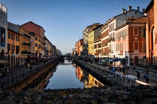 Navigli canals aperitivo walk — Milan