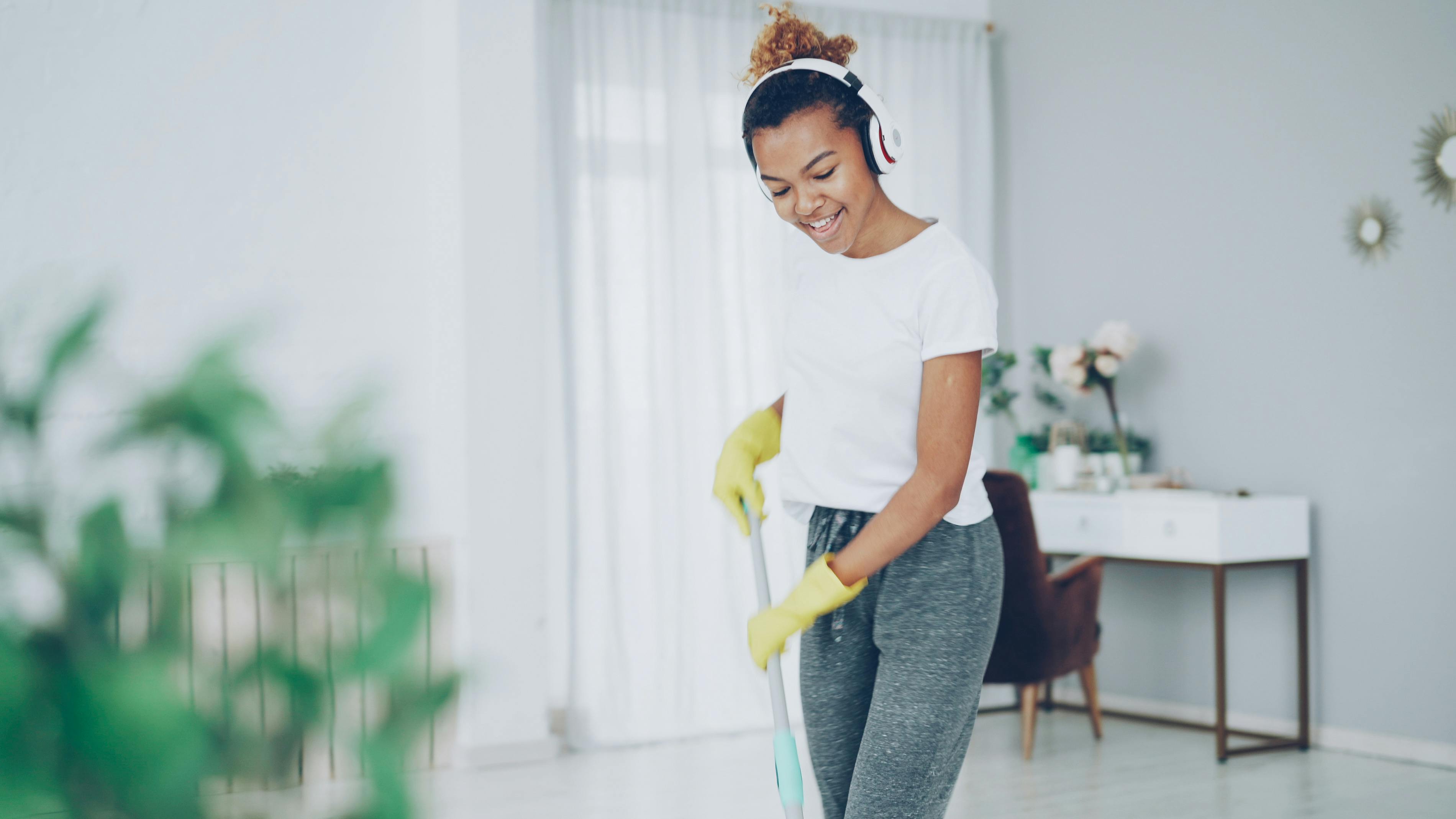 Spring Cleaning Goes Digital: Easy Ways to Declutter Your Online Life — Photo by Vitaly Gariev on Pexels