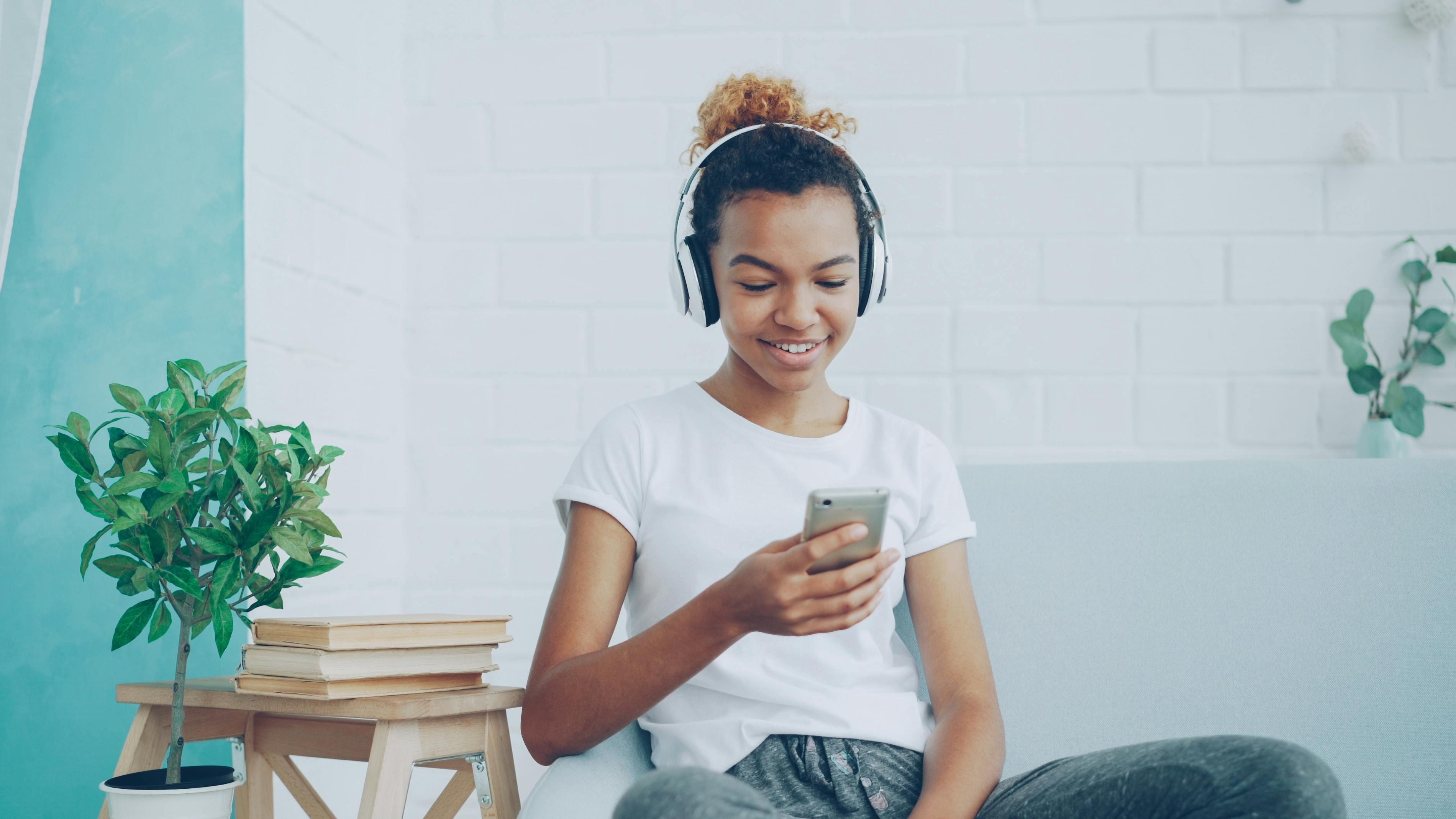 Best Independent Music Discovery Apps Ranked by Users 2026 — Photo by Vitaly Gariev on Pexels
