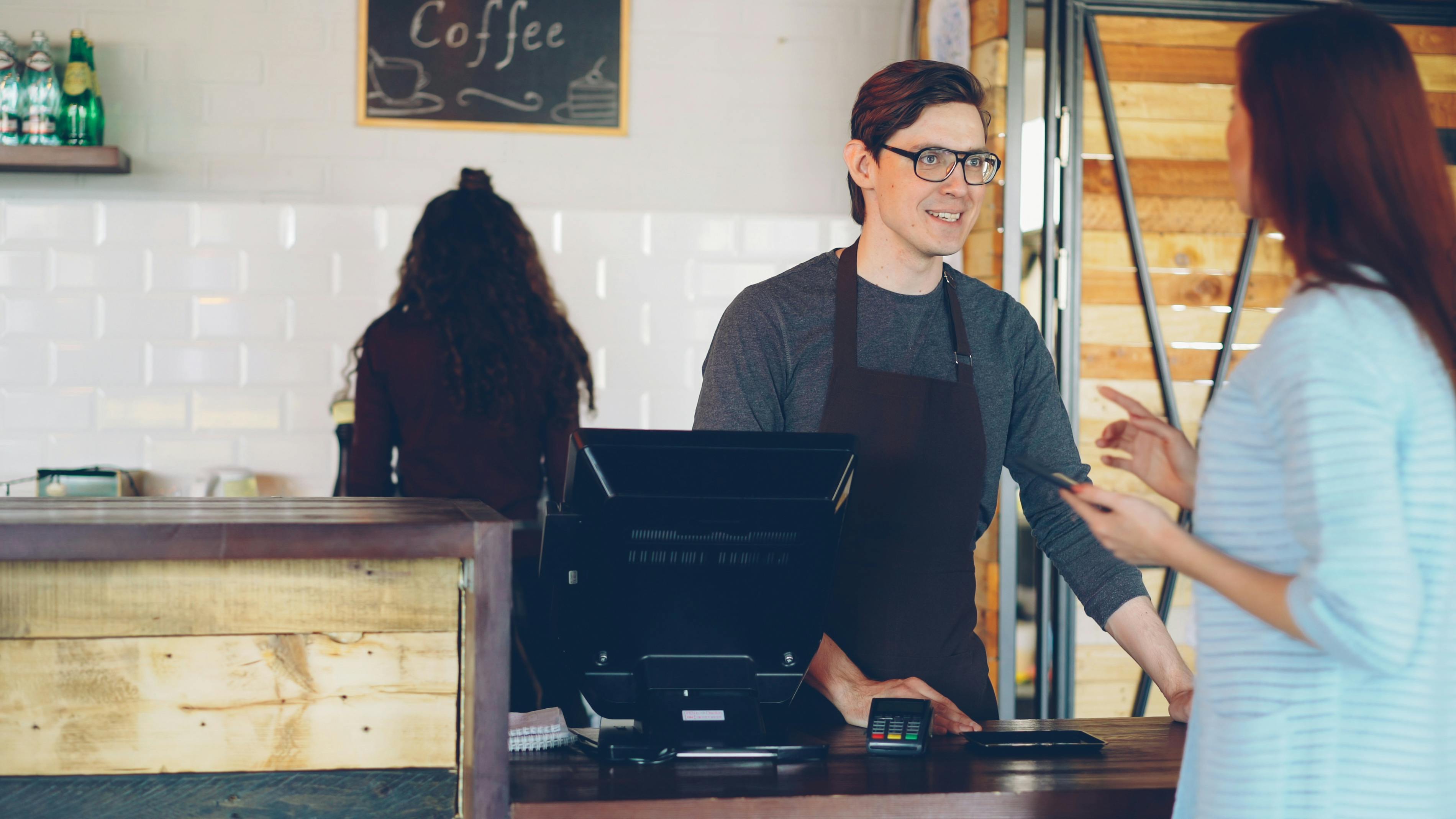 Cash Flow Planning for People With International Expenses — Photo by Vitaly Gariev on Pexels