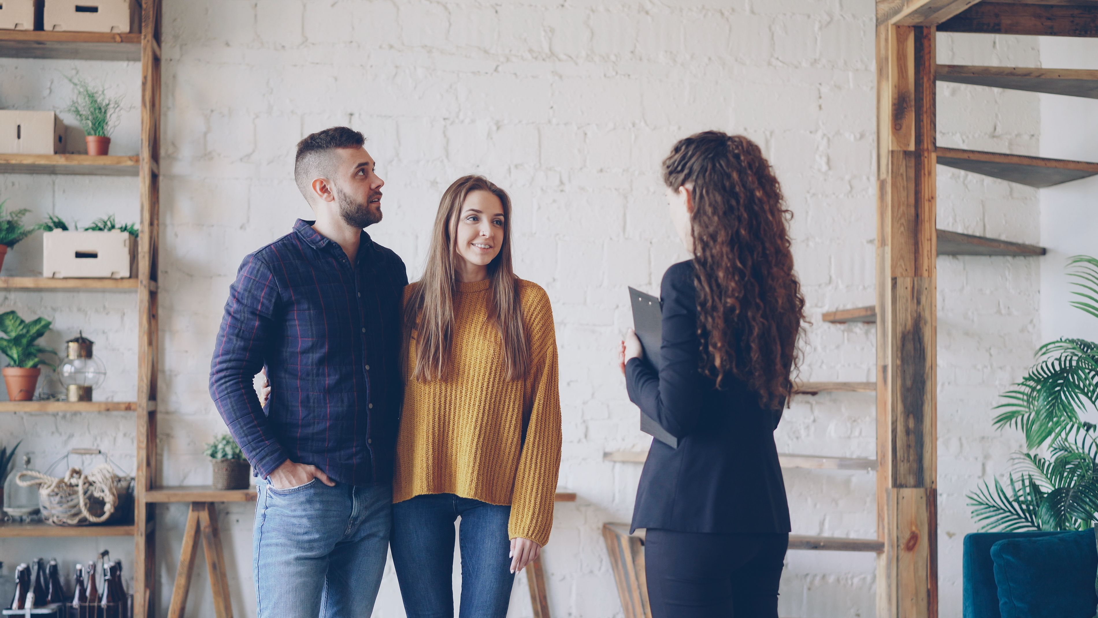 Les différences entre mandat simple et mandat exclusif en agence