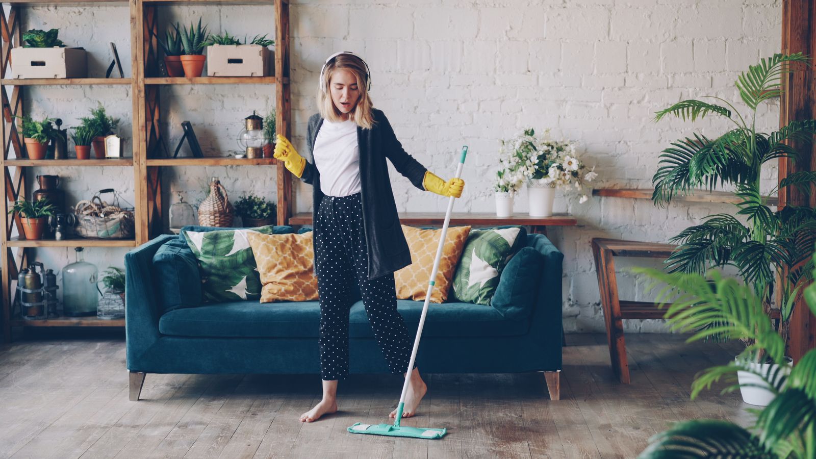 Grand ménage de printemps : Le guide pro pour purifier votre appartement parisien