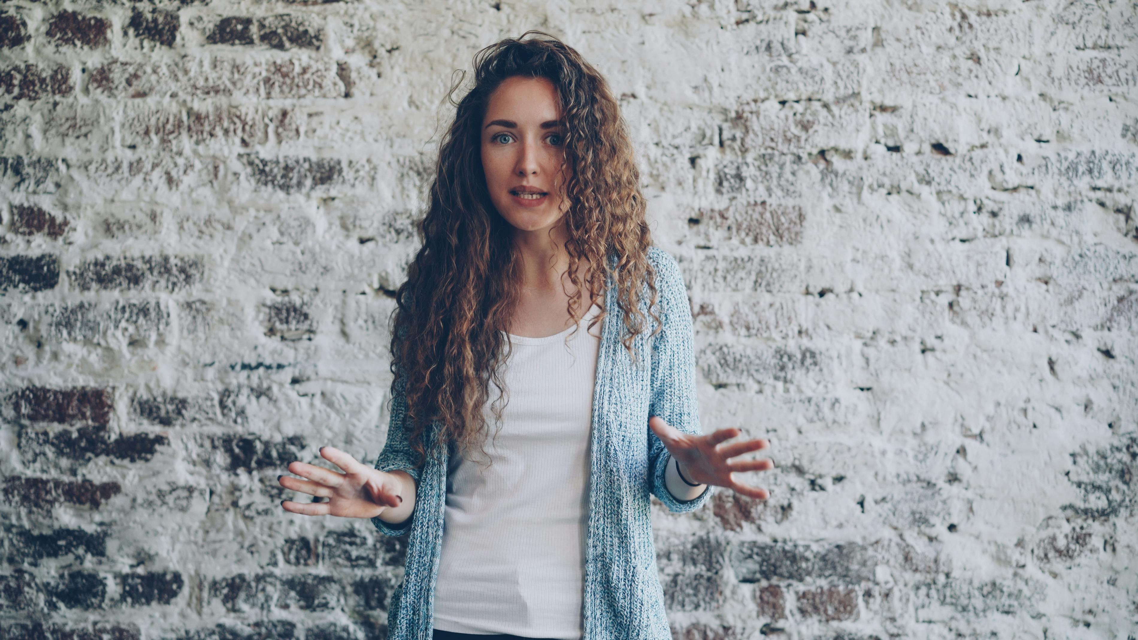 In HelloNation, Spanish-Speaking Personal Injury Attorney Roxane M. Guerrero of Dallas, TX, Discusses the Value of an English
