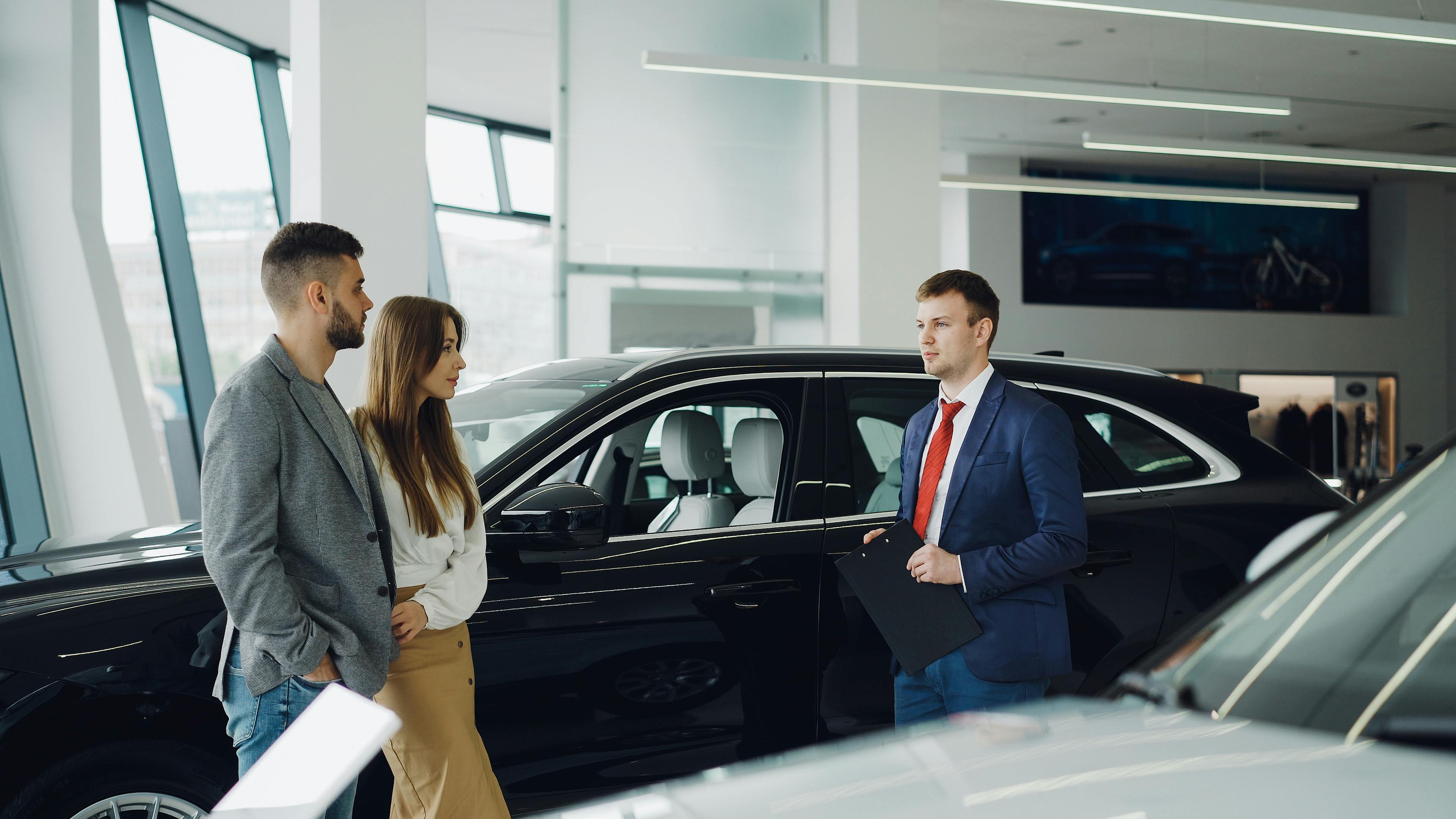 Monthly Rental Fleet Sales Dip Again As YTD Numbers Flatten — Photo by Vitaly Gariev on Pexels