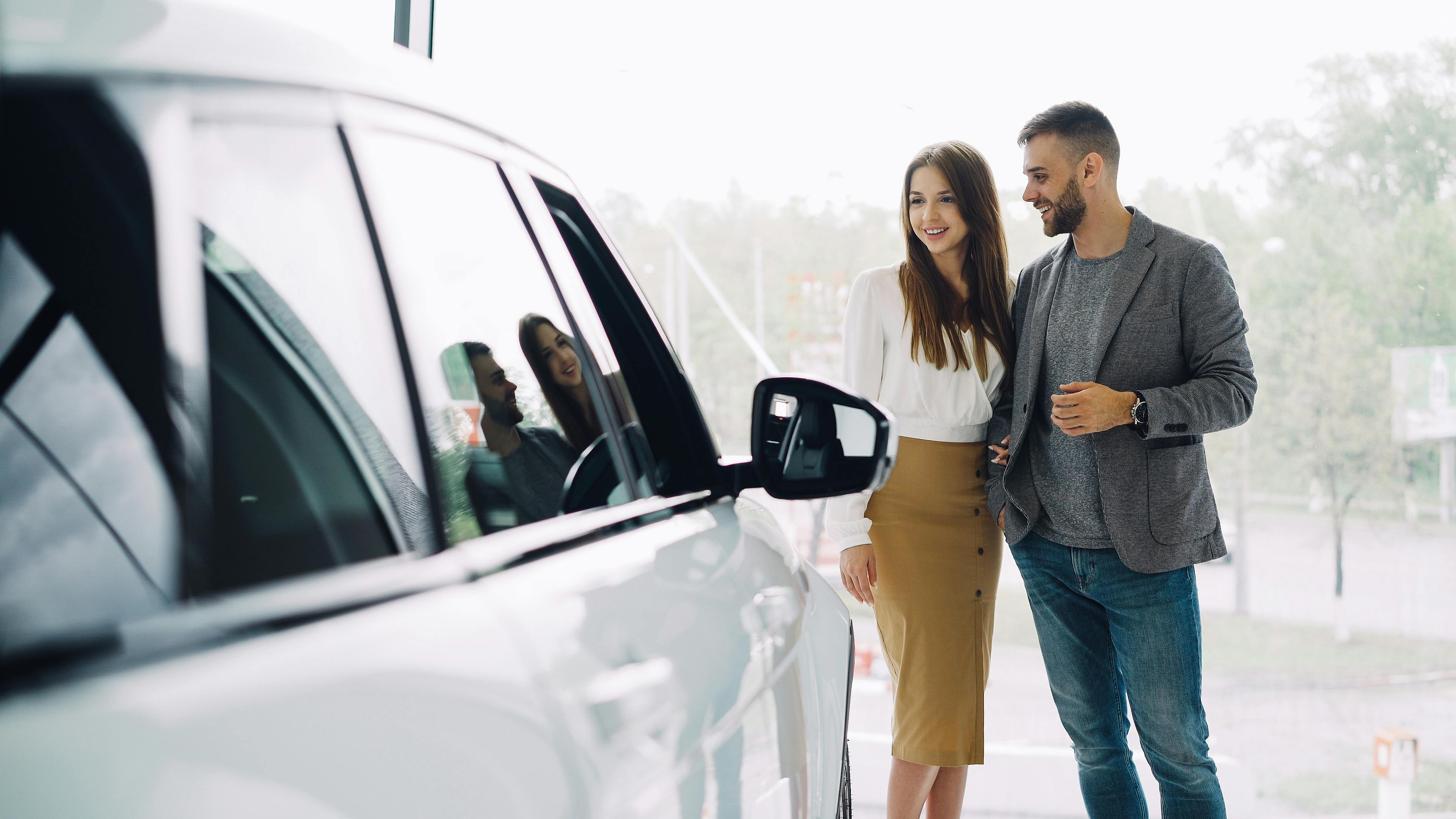 Where’s the Best Place to Buy Used Cars? — Photo by Vitaly Gariev on Pexels