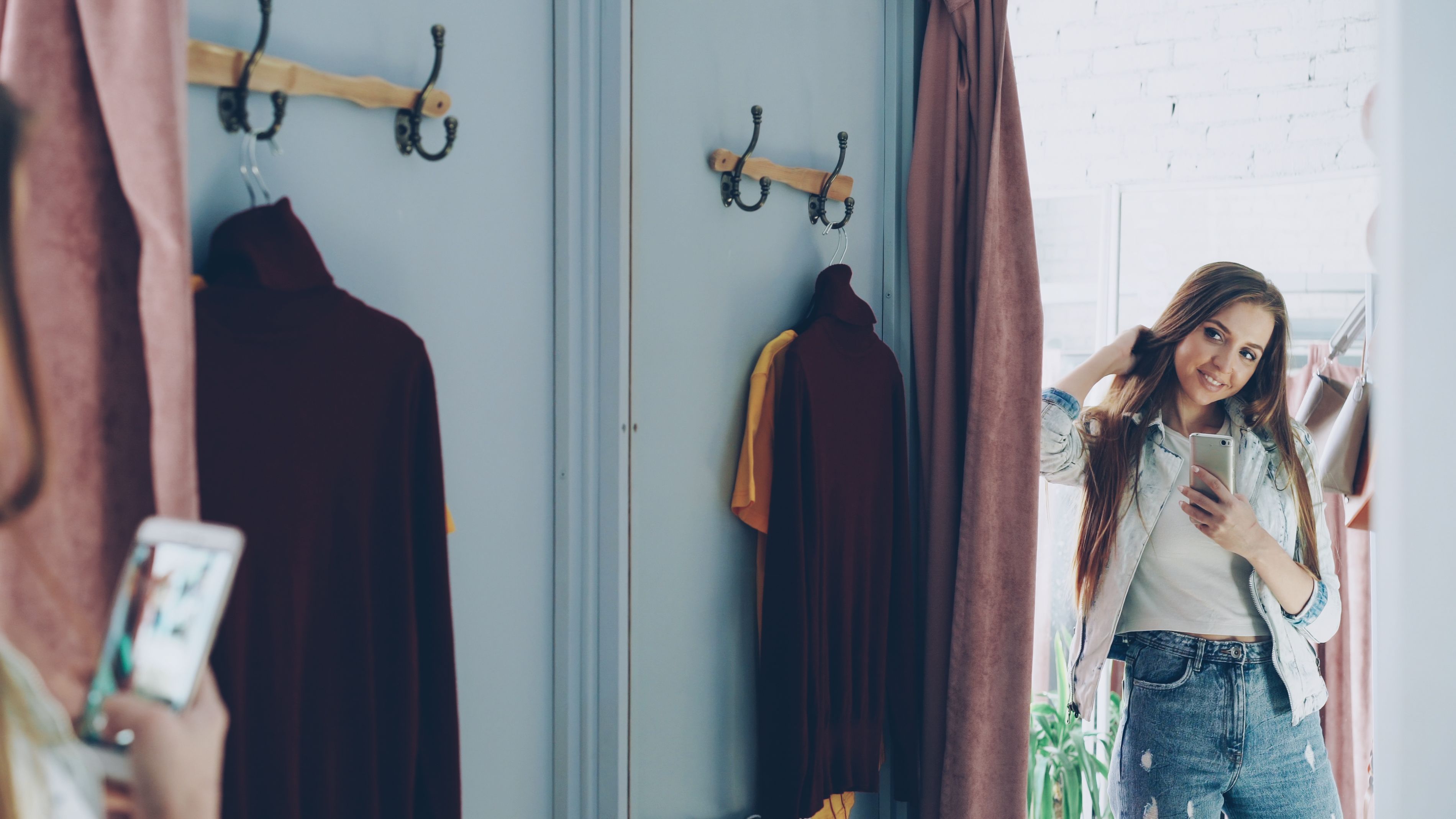 virtual try-on retail experience