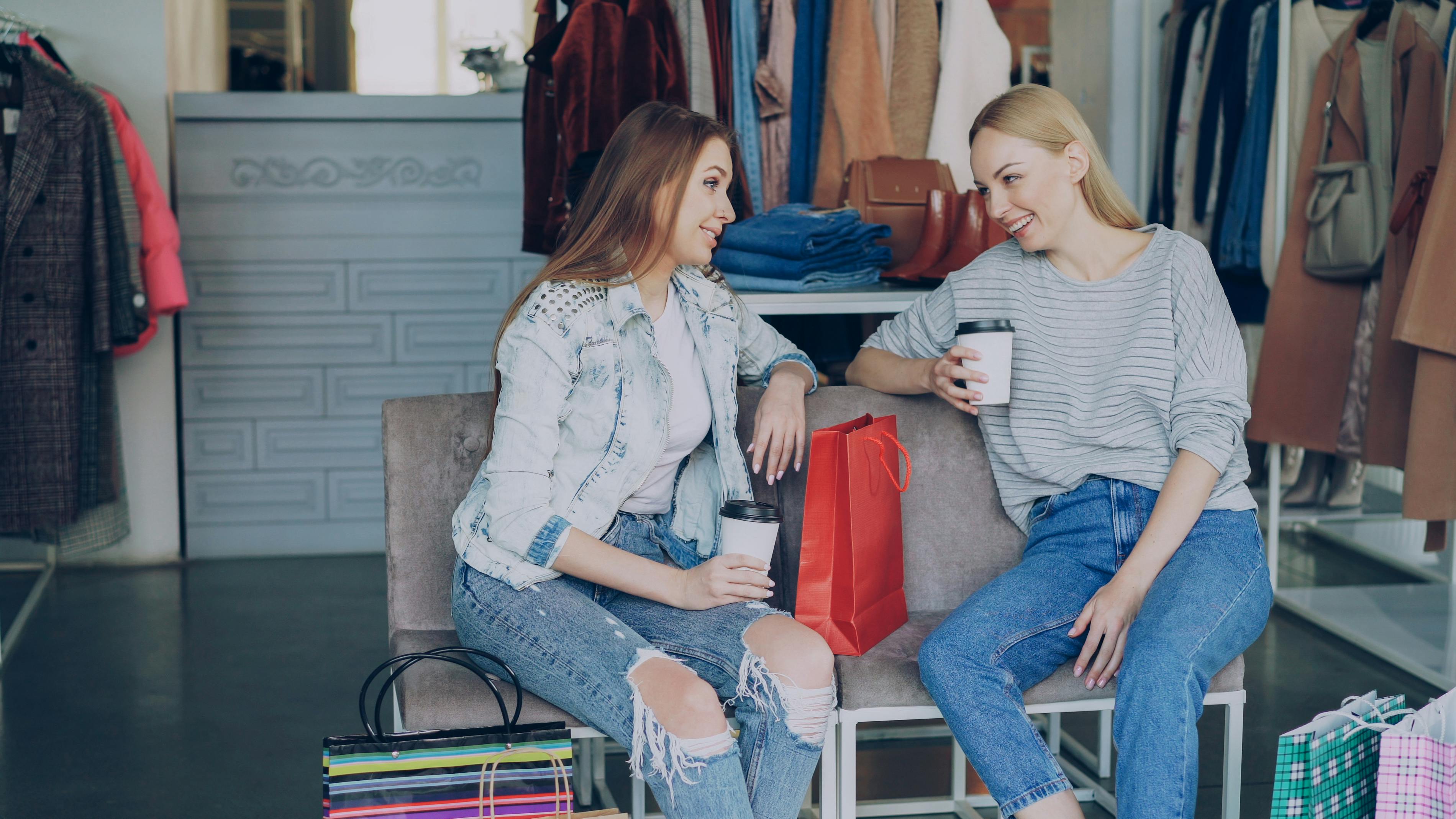 Best Women’s Clothing Subscription Boxes 2026: 6 Fashion Expert Picks — Photo by Vitaly Gariev on Pexels