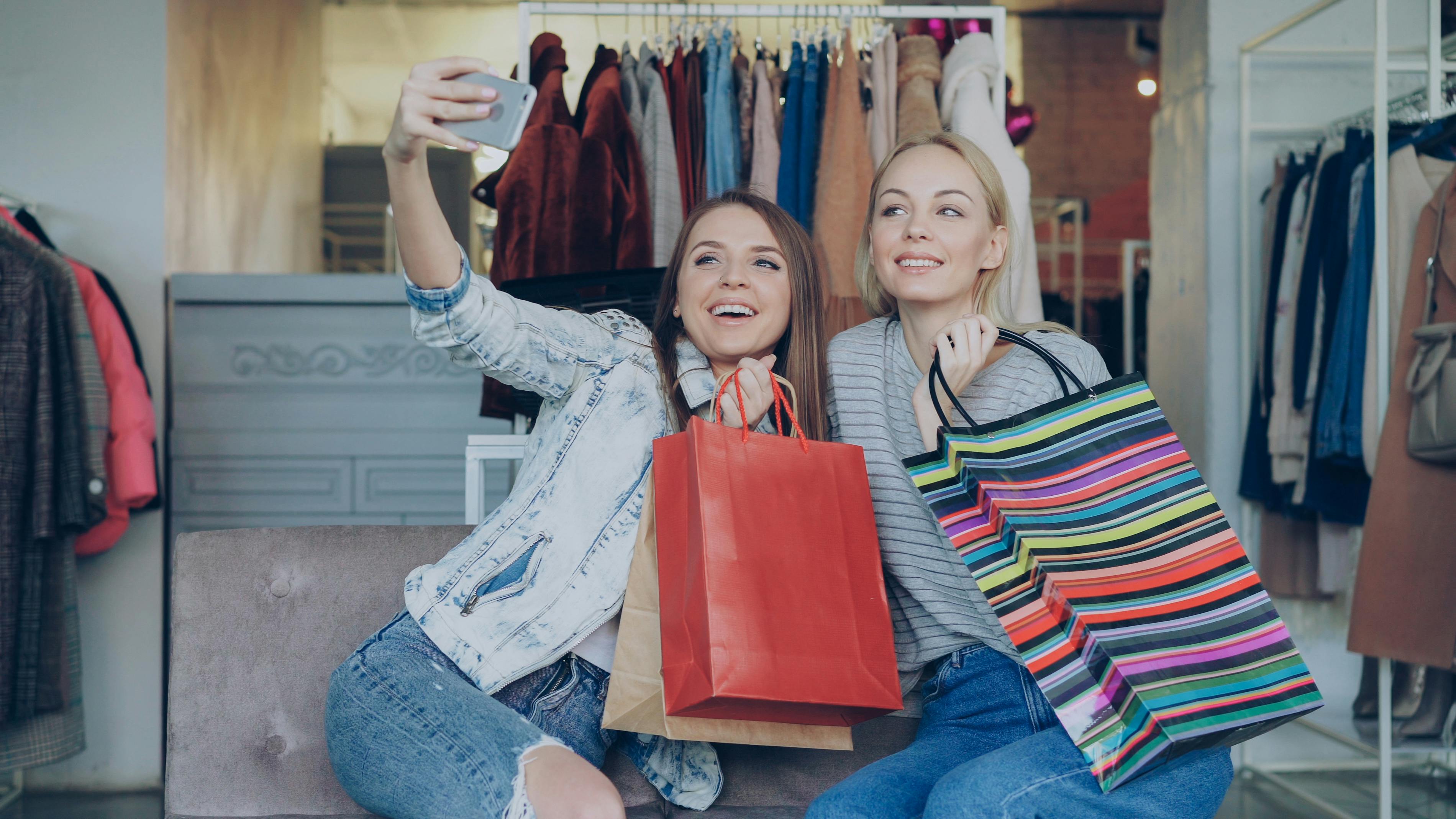 20 Size-Inclusive Fashion Brands To Shop For Your Summer Wardrobe — Photo by Vitaly Gariev on Pexels