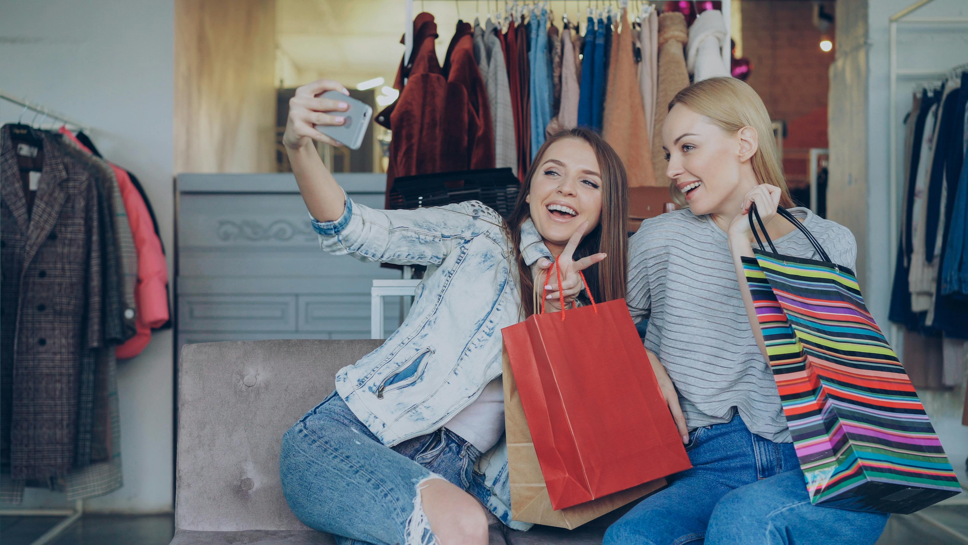 20 Size-Inclusive Fashion Brands To Shop For Your Summer Wardrobe — Photo by Vitaly Gariev on Pexels