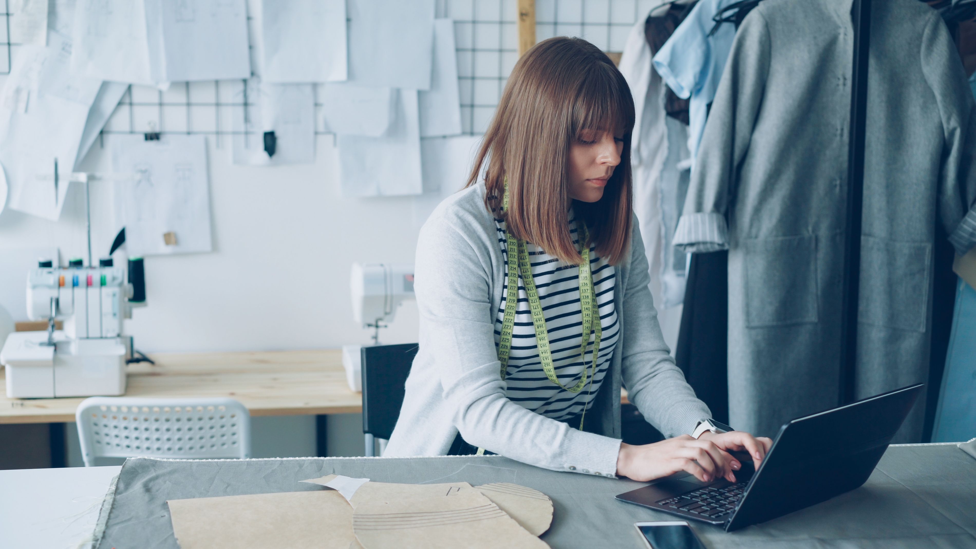 AI Business Process Automation: Enhancing Workflow Efficiency — Photo by Vitaly Gariev on Pexels