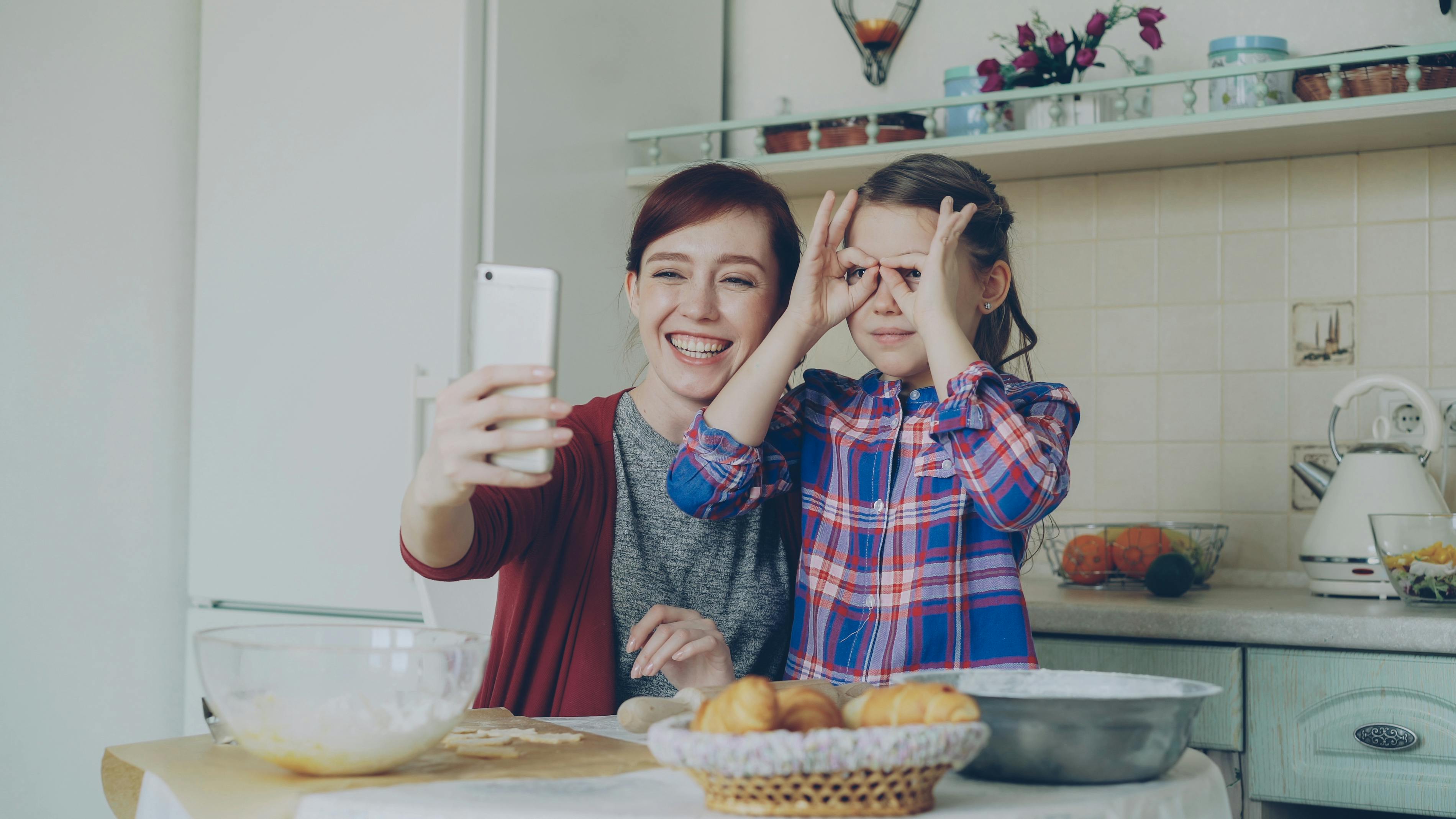 Chicago Parent Answers: What are the best parenting support groups and resources across Chicago? — Photo by Vitaly Gariev on 