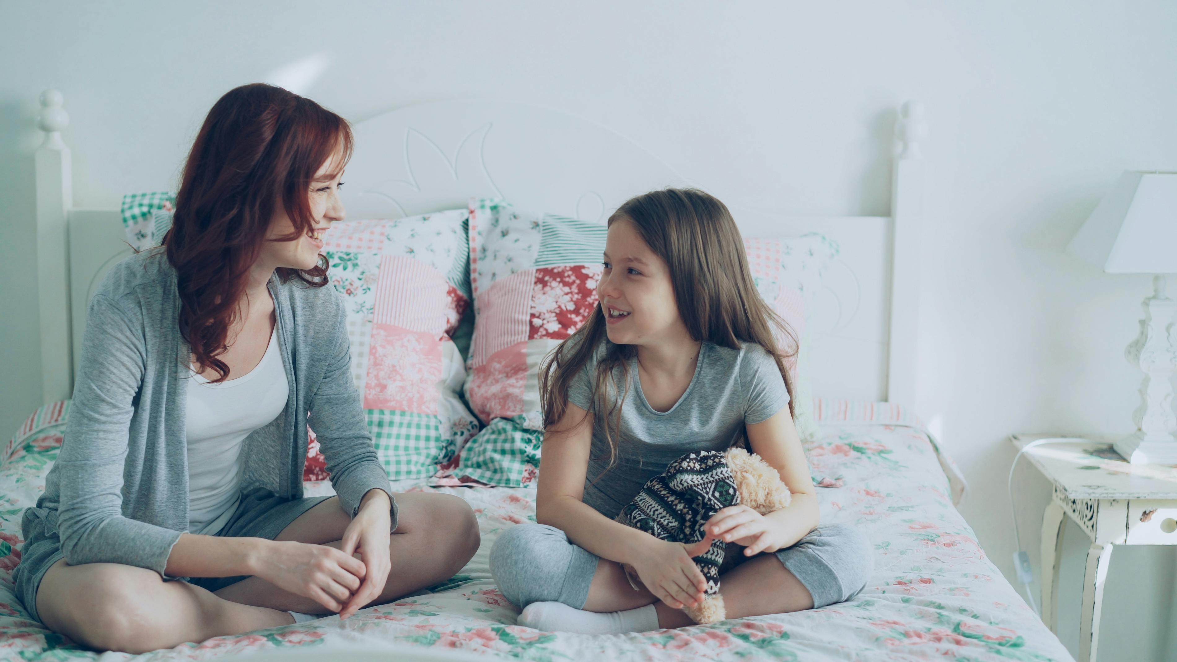 family law, child custody, alimony, legal separation, prenuptial agreements, divorce and family law, divorce law — Photo by V