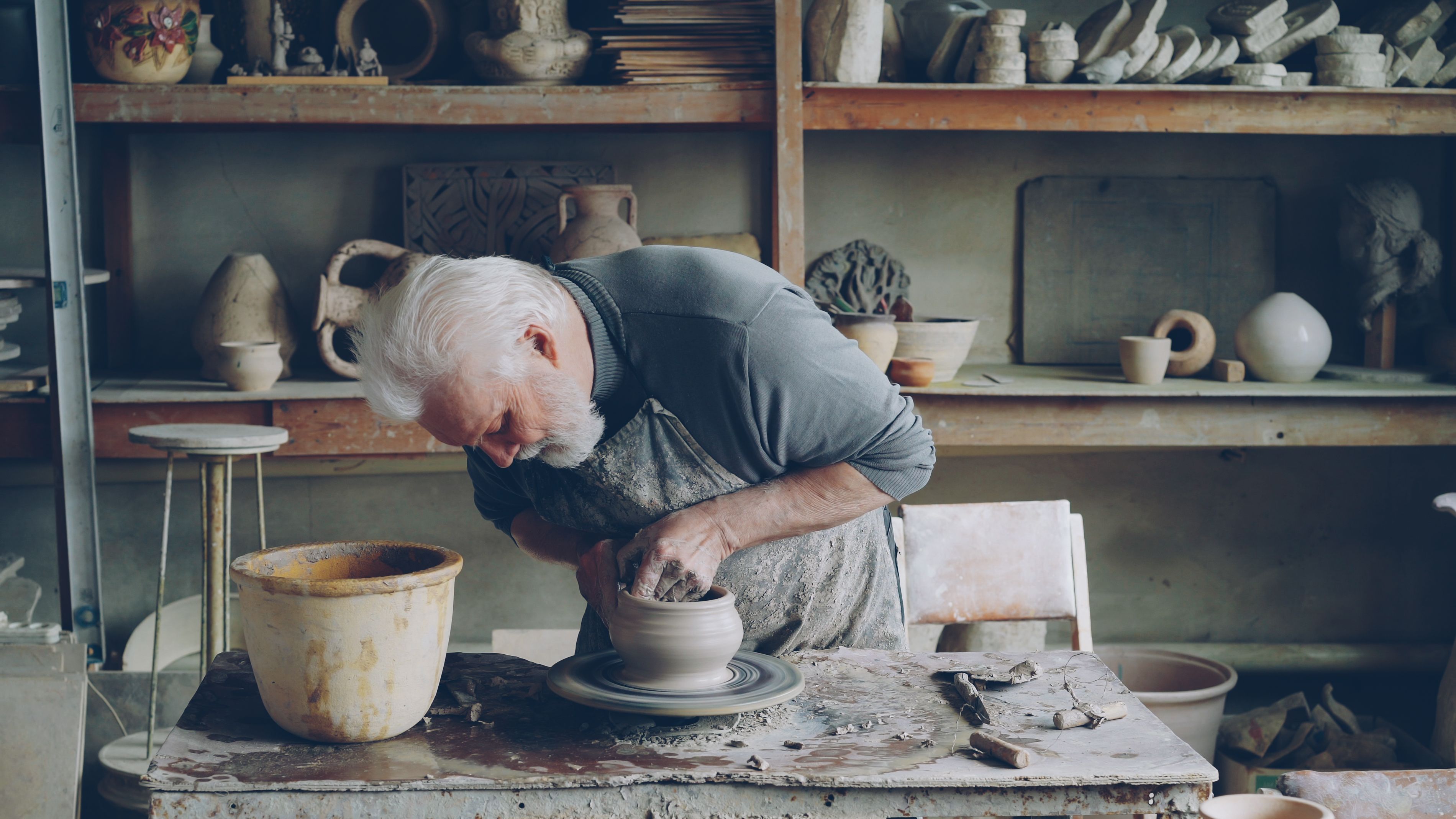 DIY-Pflanzentisch bauen: Umweltfreundliche Anleitung mit Material-Liste — Hero-Aufnahme