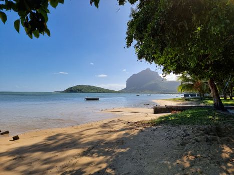 Île aux Cerfs catamaran with lunch — Mauritius