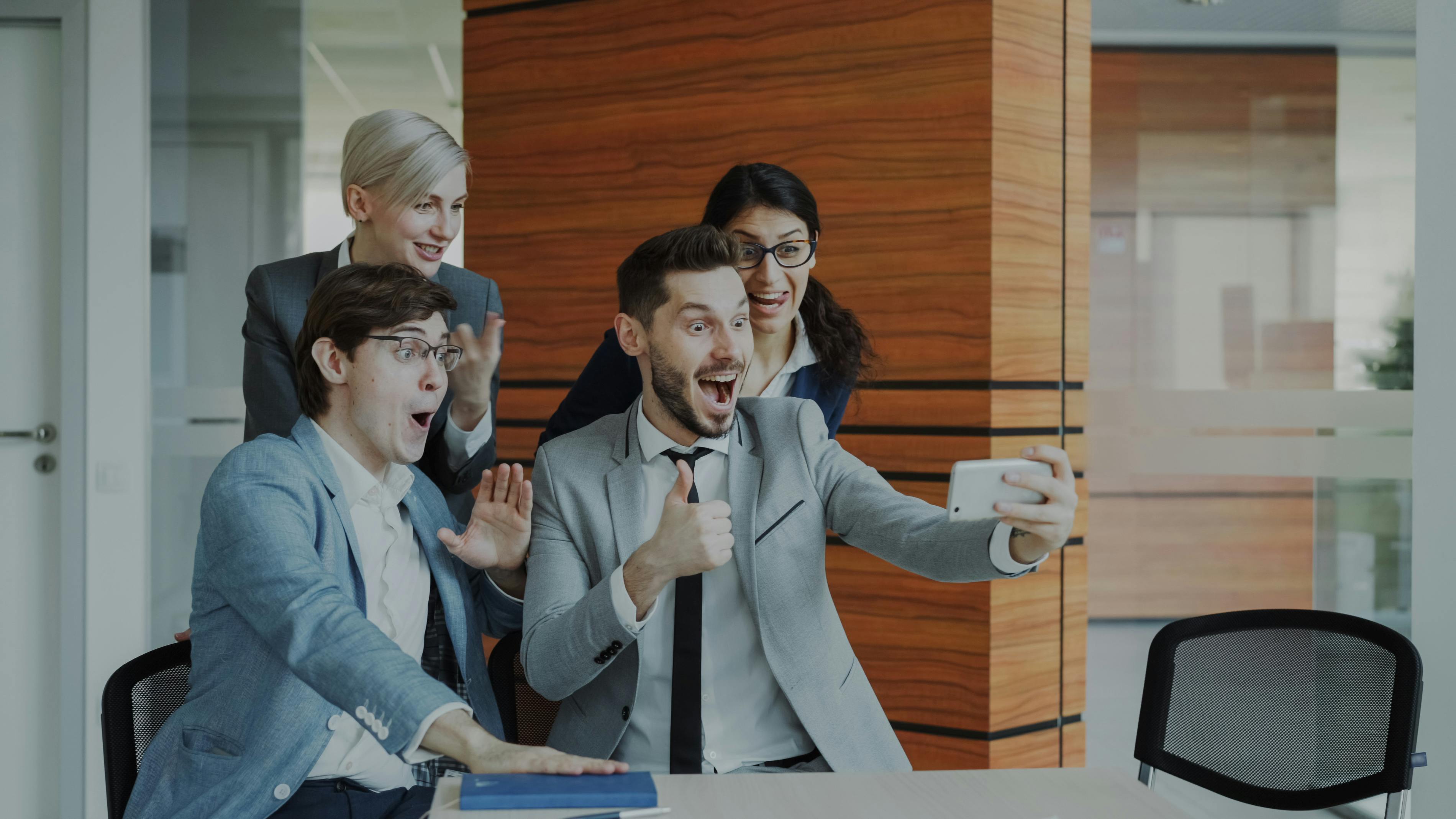 When employee engagement gets cut, who’s to blame? — Photo by Vitaly Gariev on Pexels