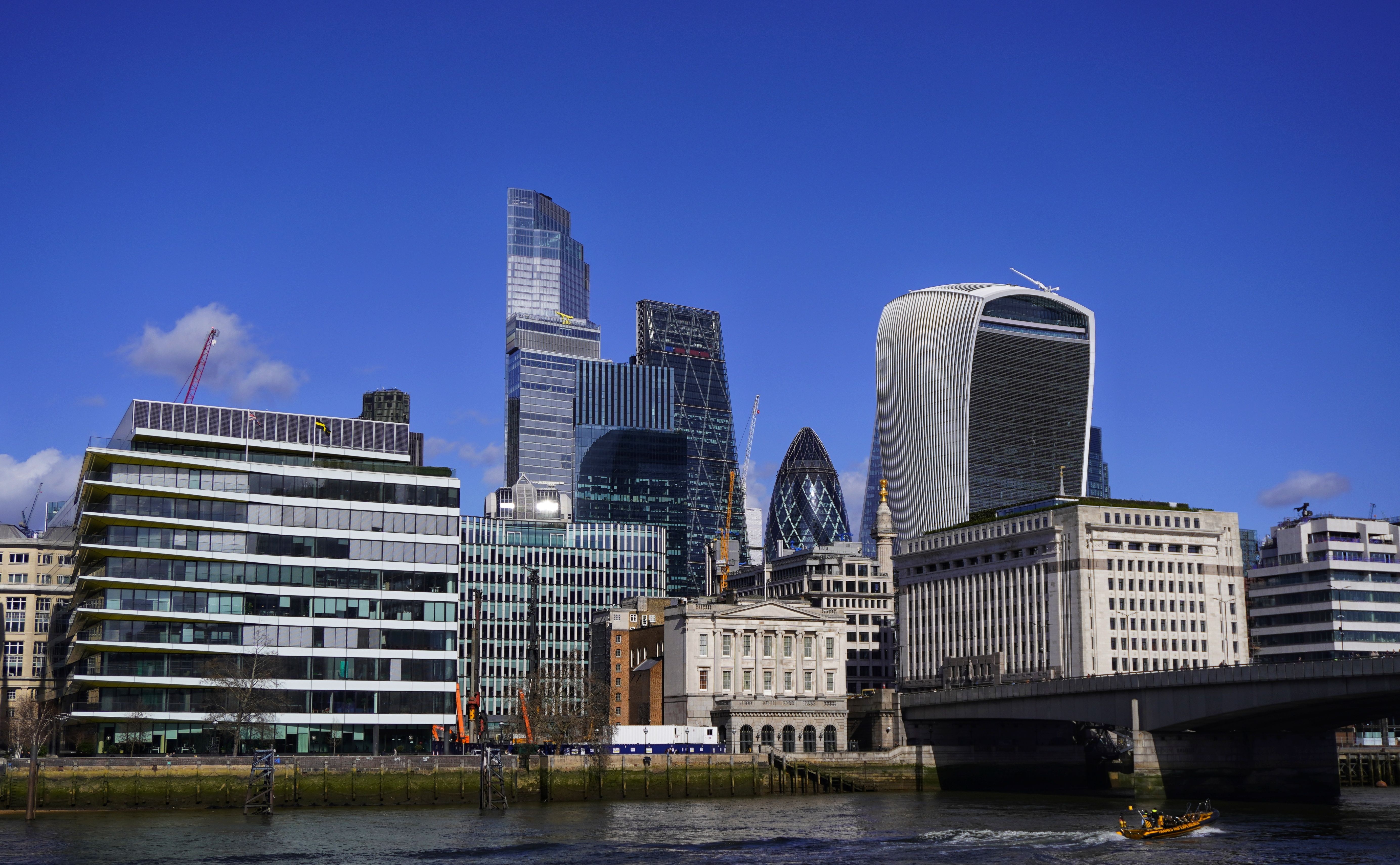 London skyline untuk artikel syarat visa UK