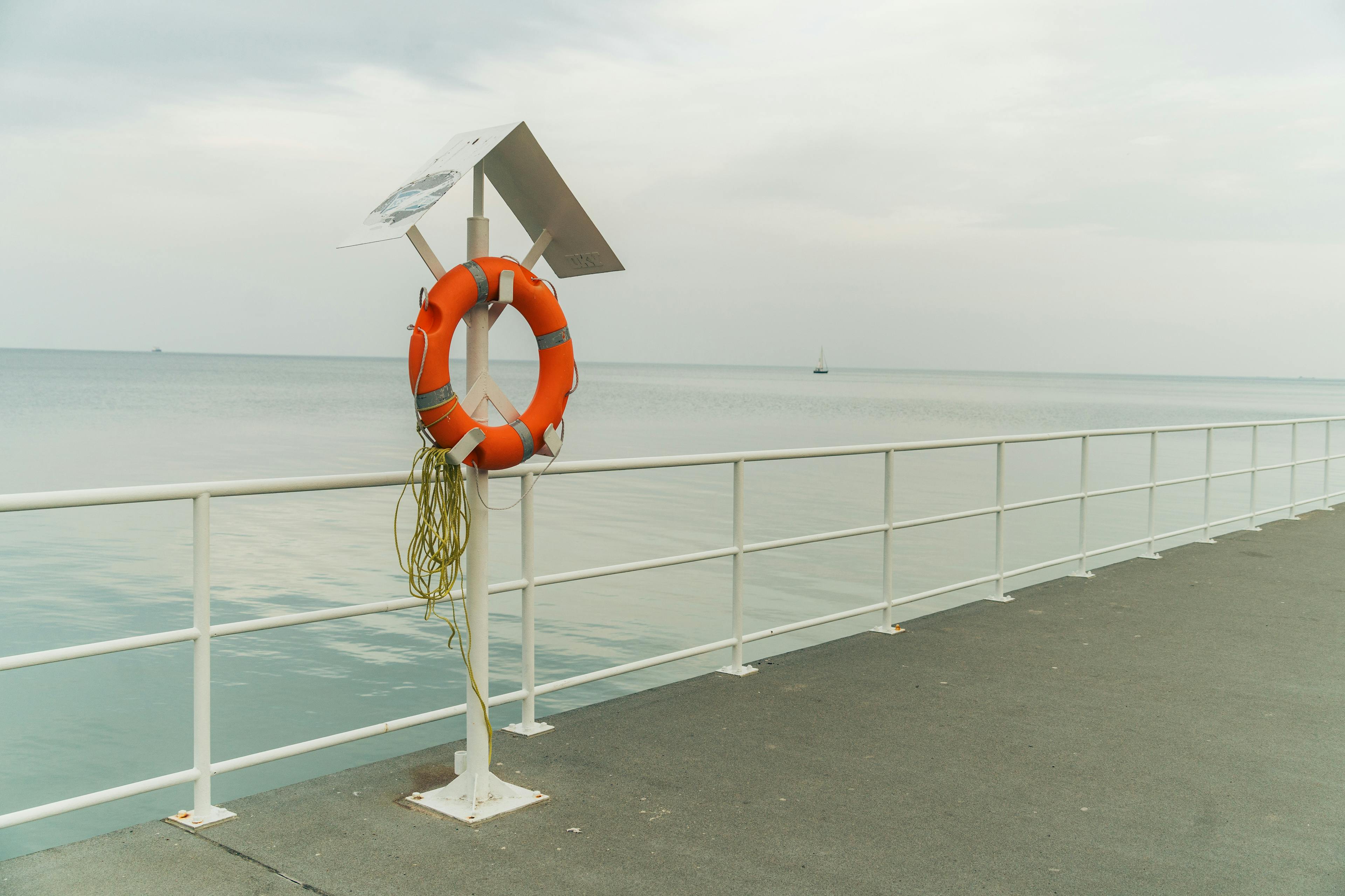 general travel safety tips — Photo by Dawid Tkocz on Pexels