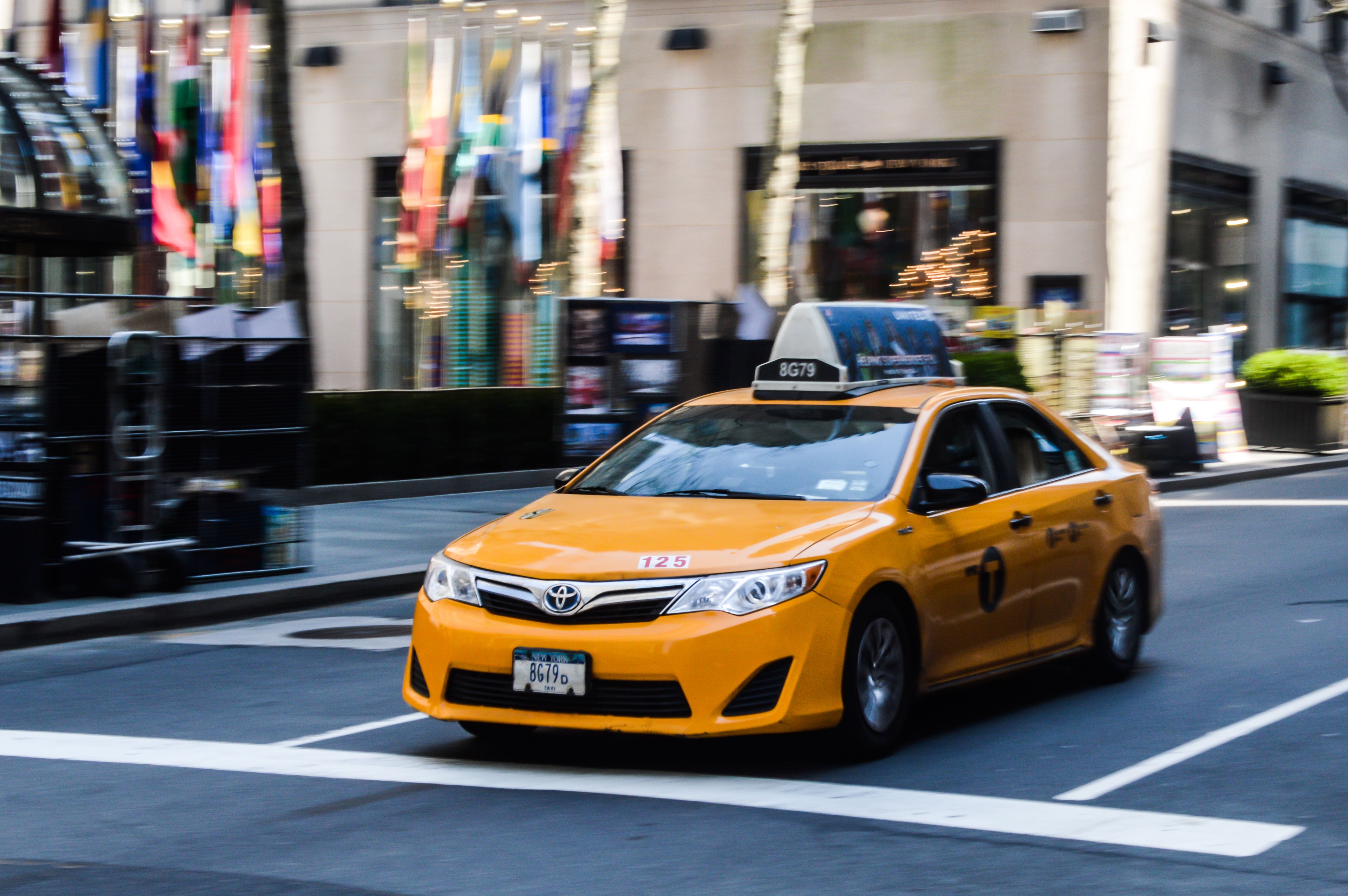Uber adding hotel bookings — Photo by Raúl T on Pexels