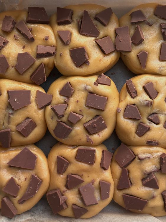 Close up Of Chocolate Chip Cookie Dough Free Stock Photo close-up-of-chocolate-chip-cookie-dough-free-stock-photo