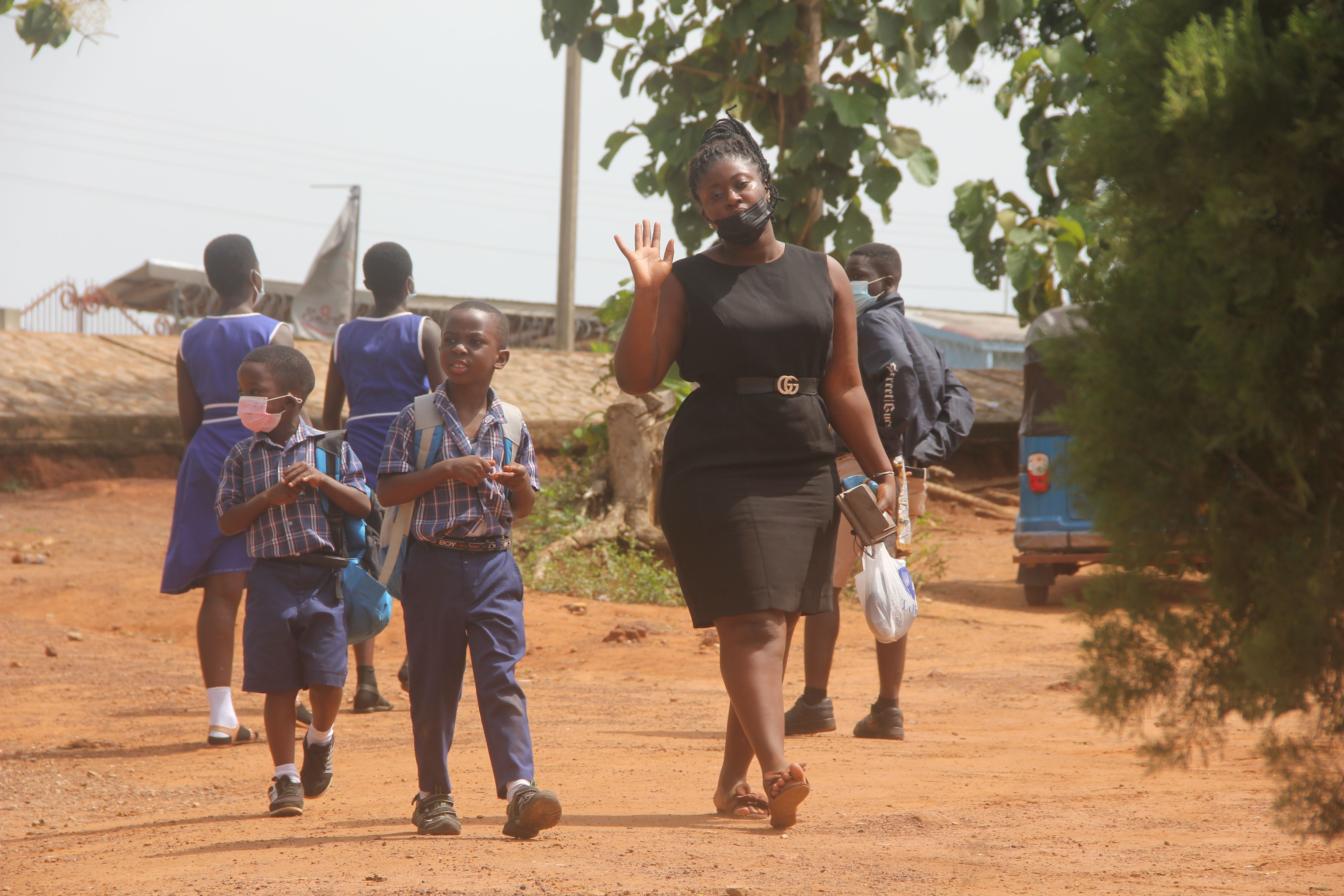 First Day of School Picture Ideas: 18 Cute and Creative Options — Photo by Amoako Dominic on Pexels