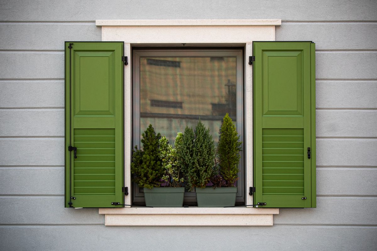 Moderne Frühlings-Fensterdeko: 5 DIY-Anleitungen für einen neuen Look — Hero-Aufnahme