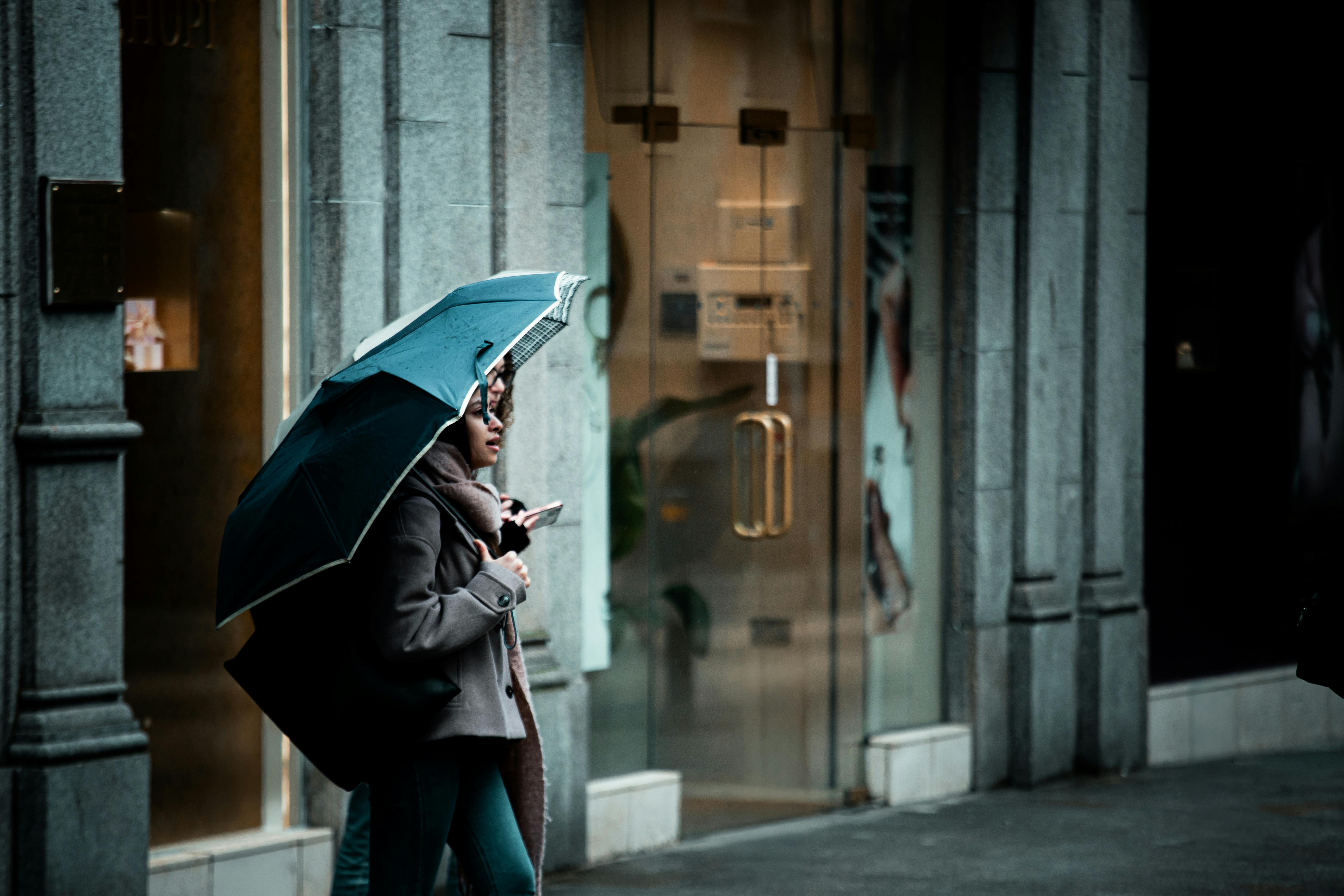 commercial insurance, business liability, property insurance, workers compensation, small business insurance — Photo by ateli