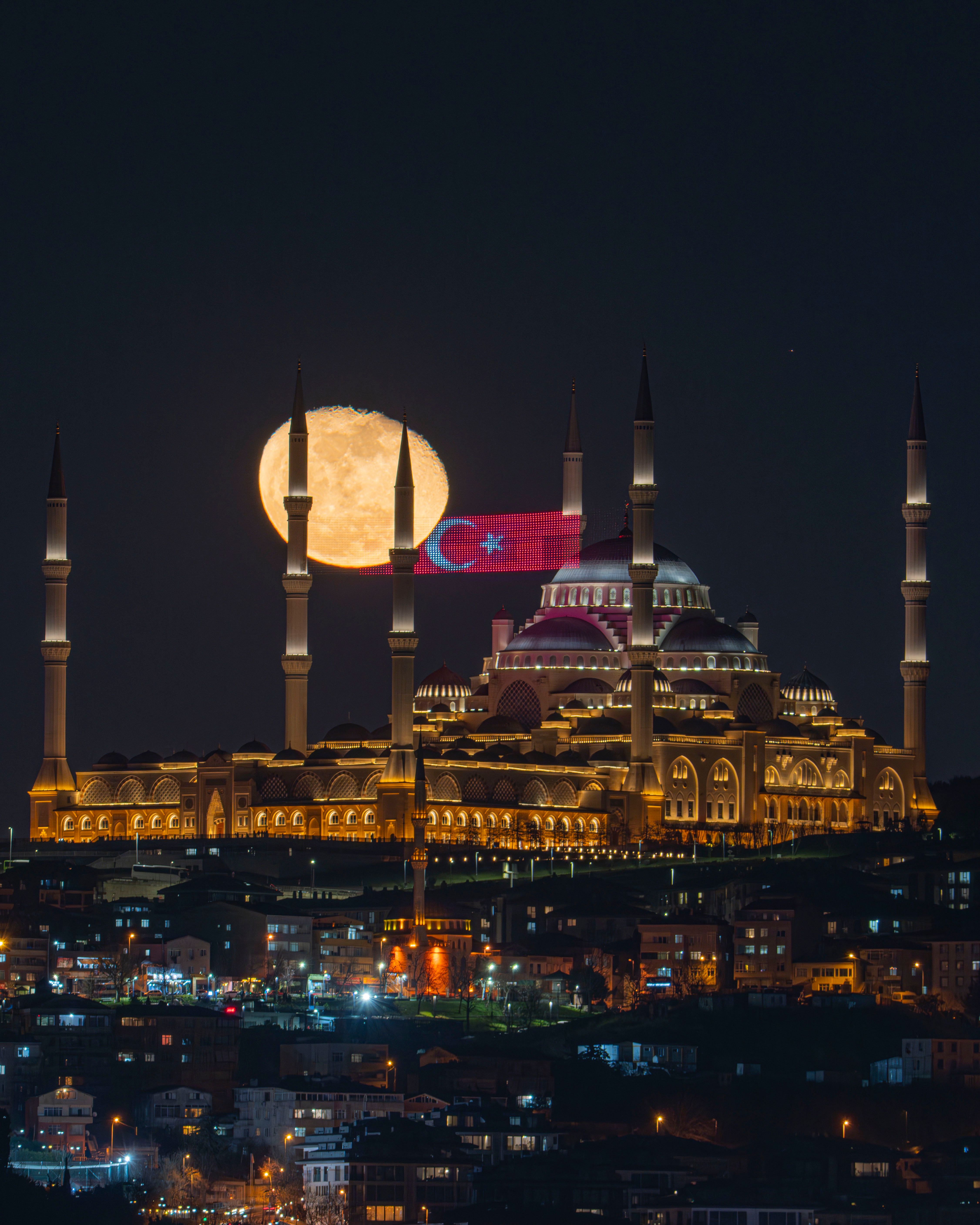 Camlica Mosque Under Night Sky with Full Moon · Free Stock Photo