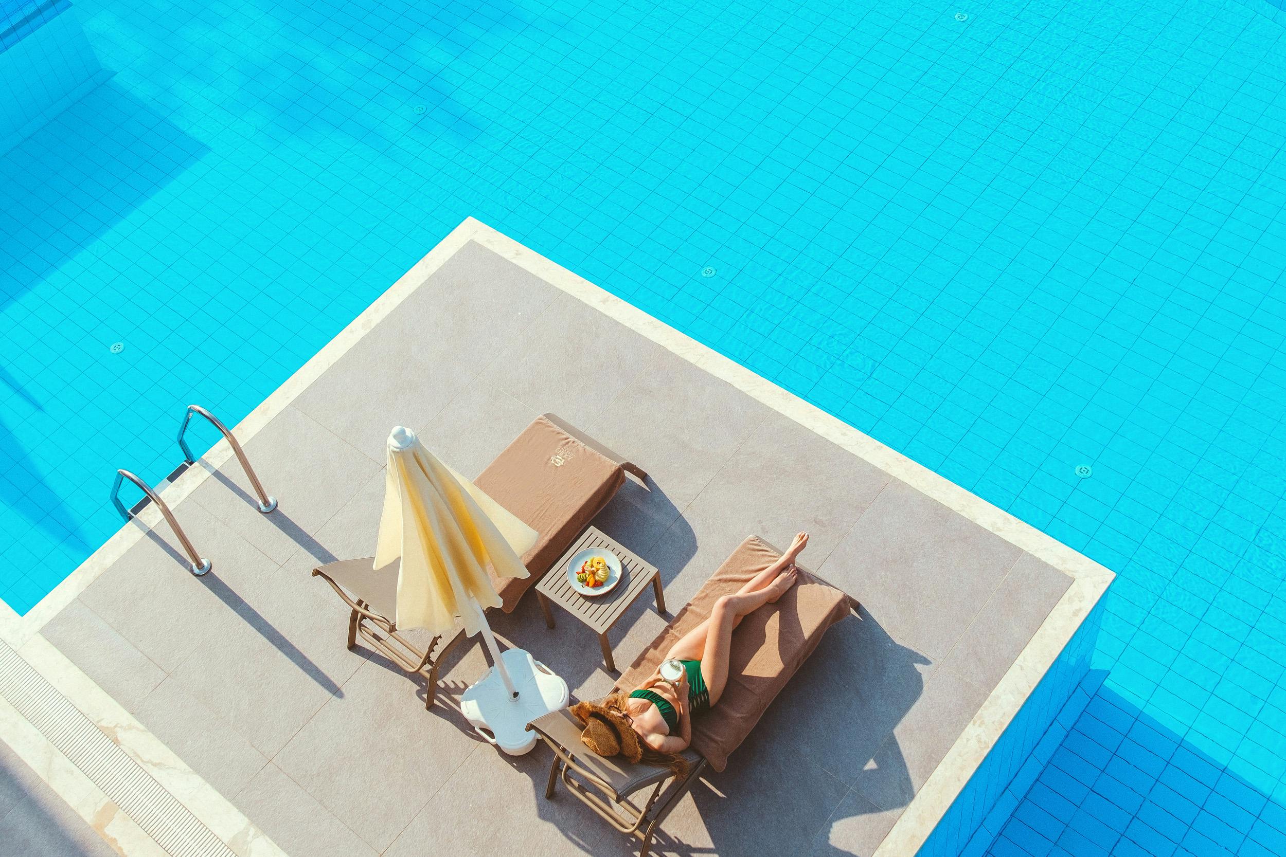 TUI combines holidays and lifestyle: new brand shop successfully launched — Photo by Ömer Öner on Pexels