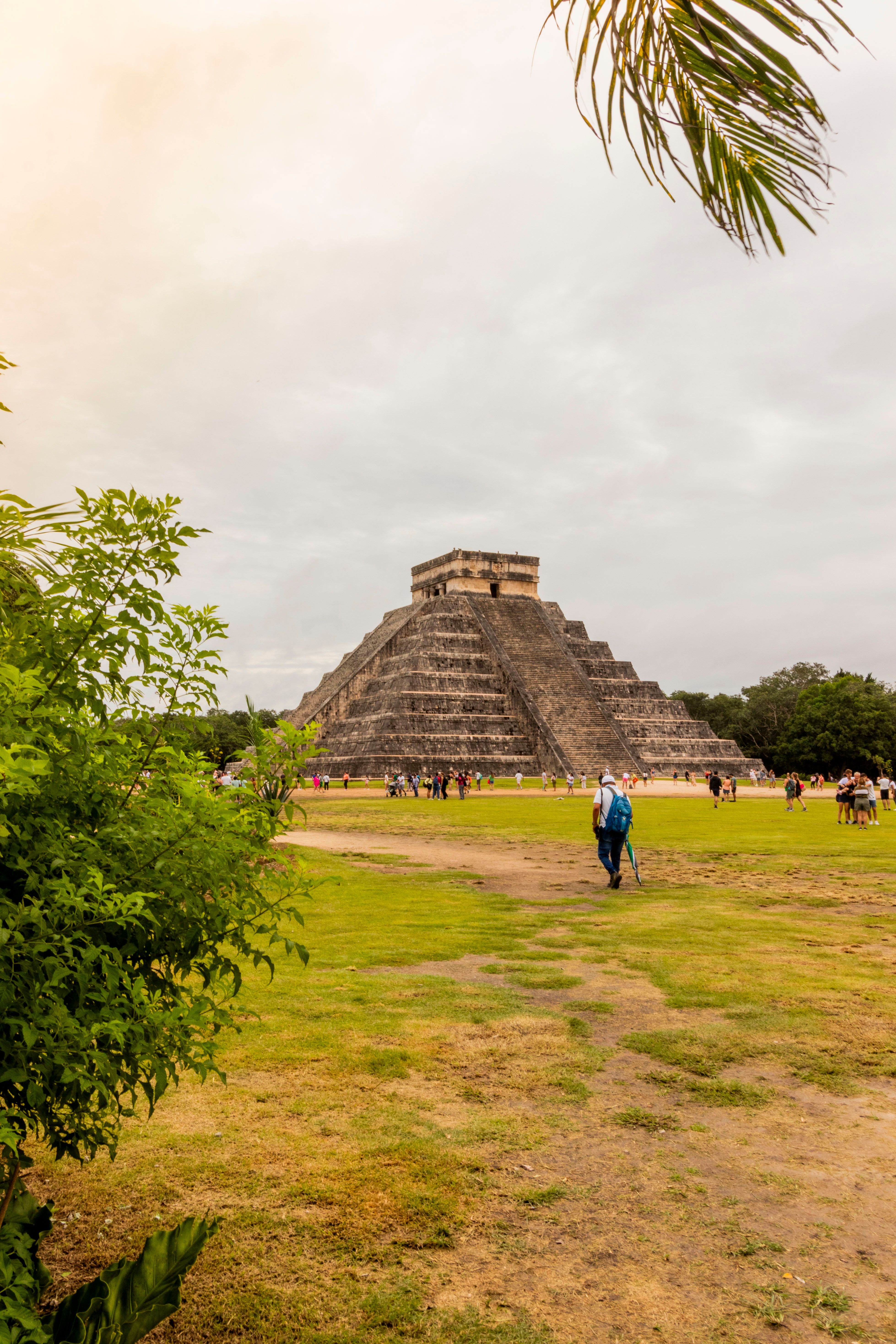 Pyramide El Castillo du site maya de Chichén Itzá au Yucatán au Mexique