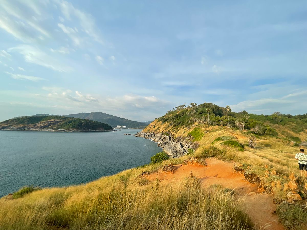 Phuket — Gateway to the Andaman: coves, islands, longtail boats. (5)