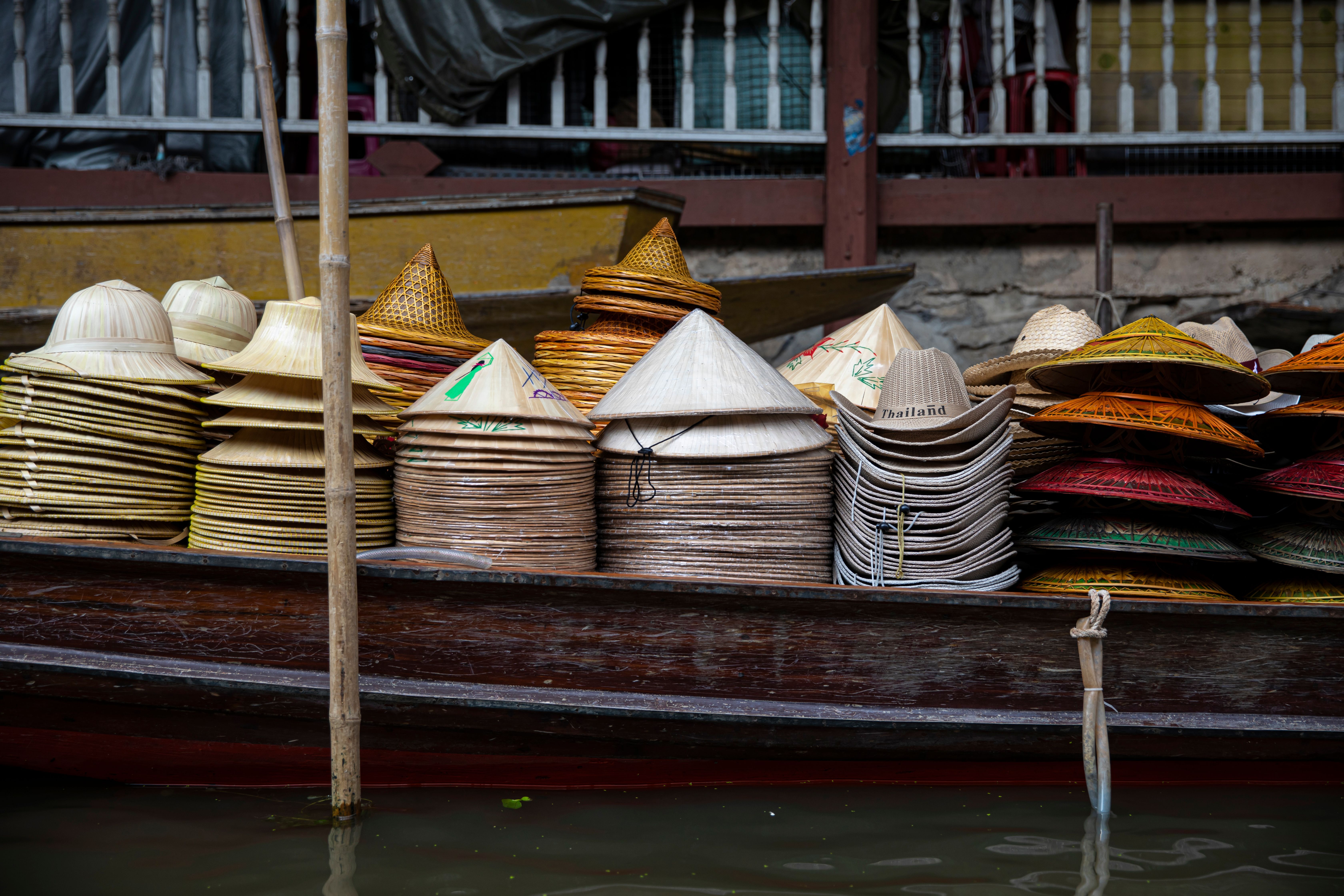 Marché flottant en Thaïlande