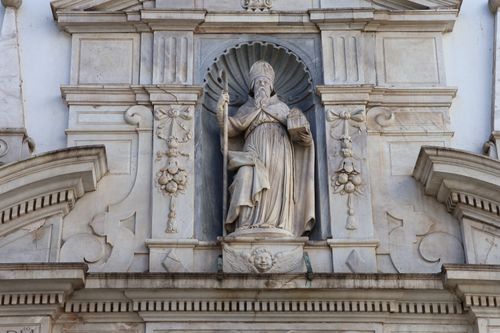 Free Close-up of a detailed marble sculpture on a church facade in Cádiz, Spain, showcasing baroque artistry. Stock Photo