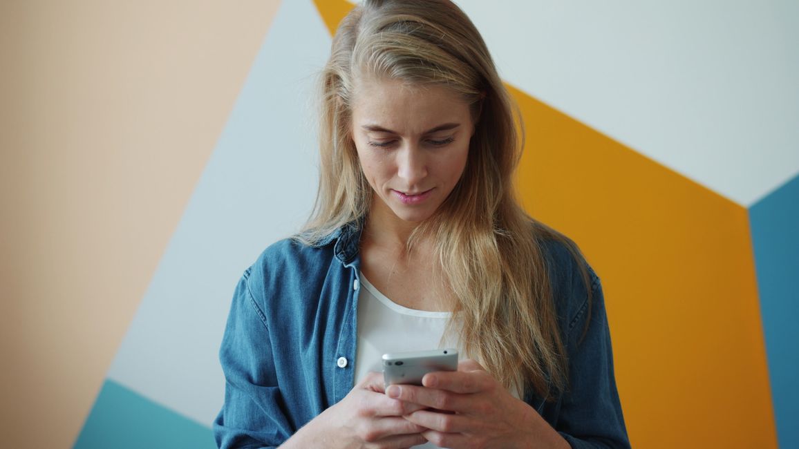7 Reasons You're Texting Like a Boomer (2026 Edition)