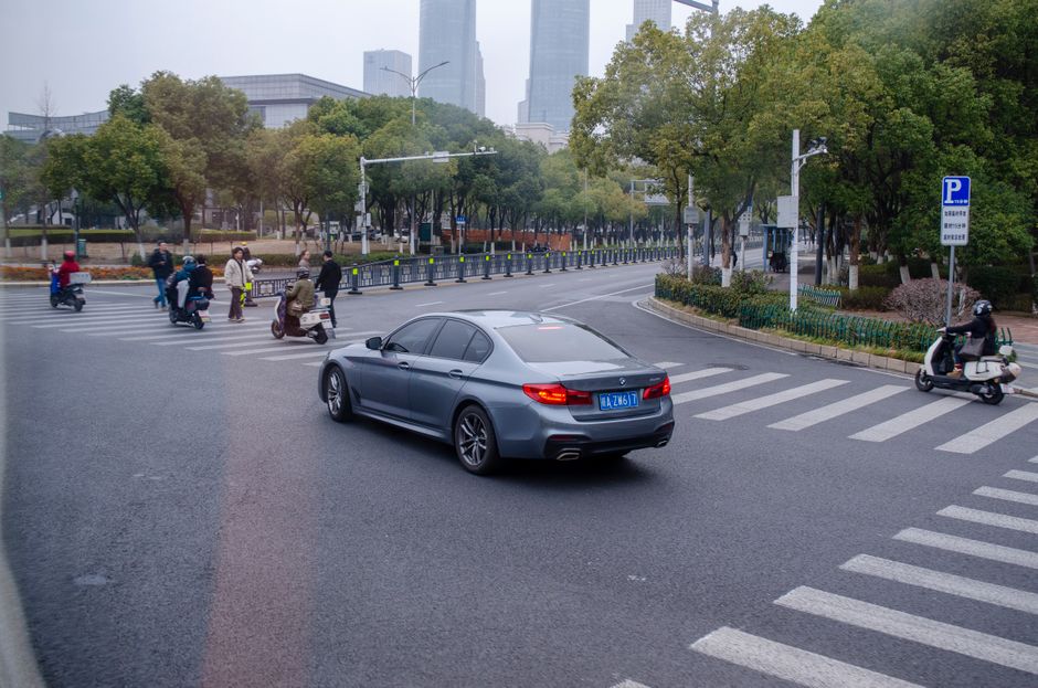 Hyundai Solaris HC - экспертный анализ кроссовера для российского рынка