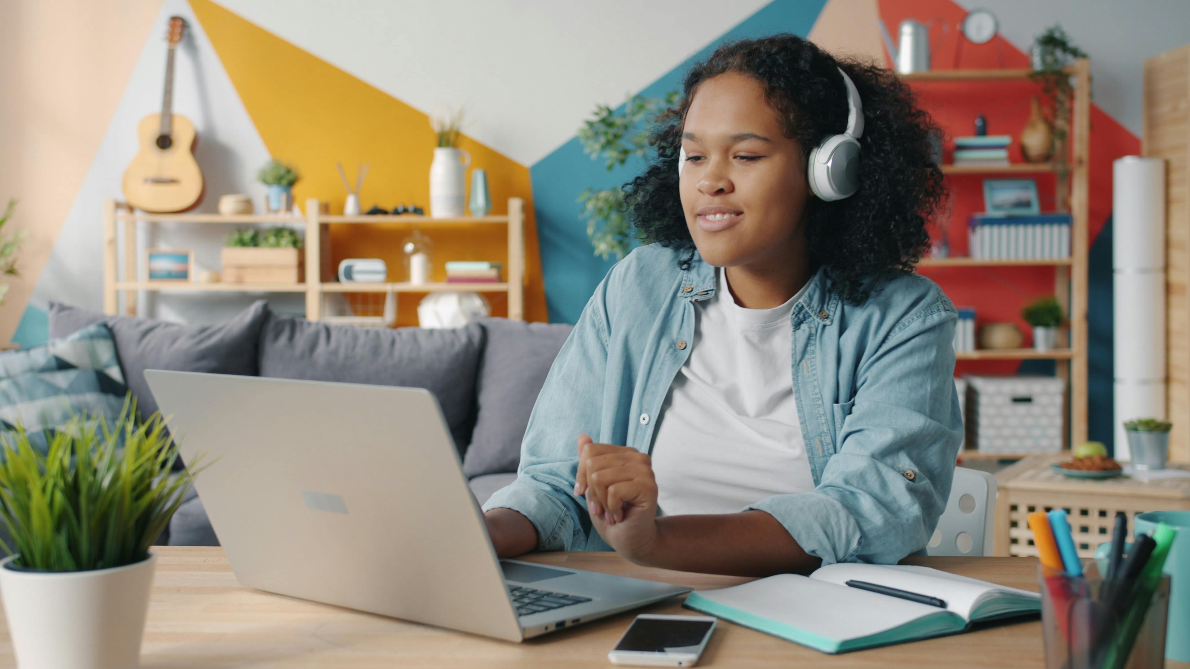 k-12 learning hub — Photo by Vitaly Gariev on Pexels