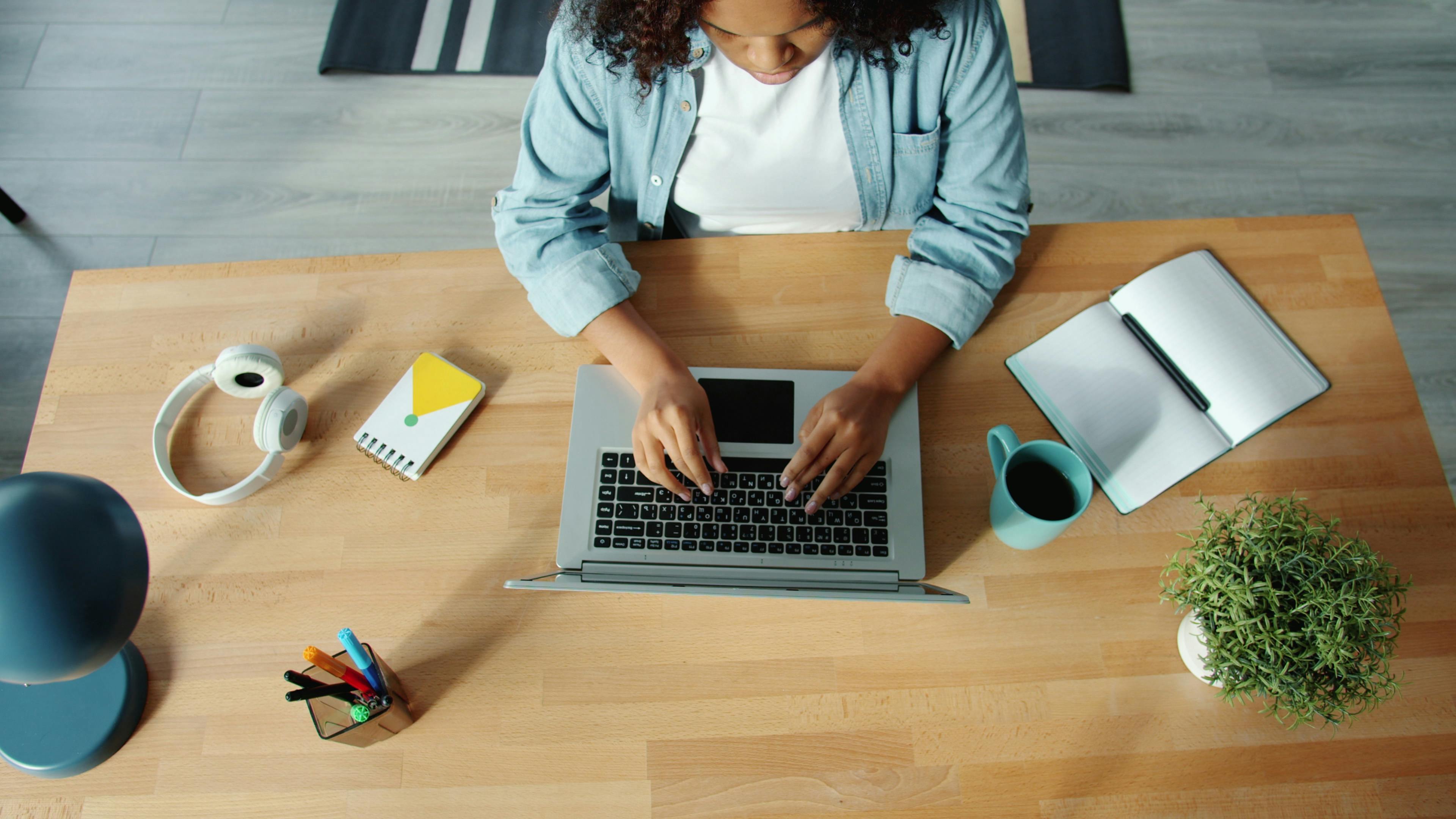 Letter: Work, study from home to maximize productivity - Honolulu Star — Photo by Vitaly Gariev on Pexels