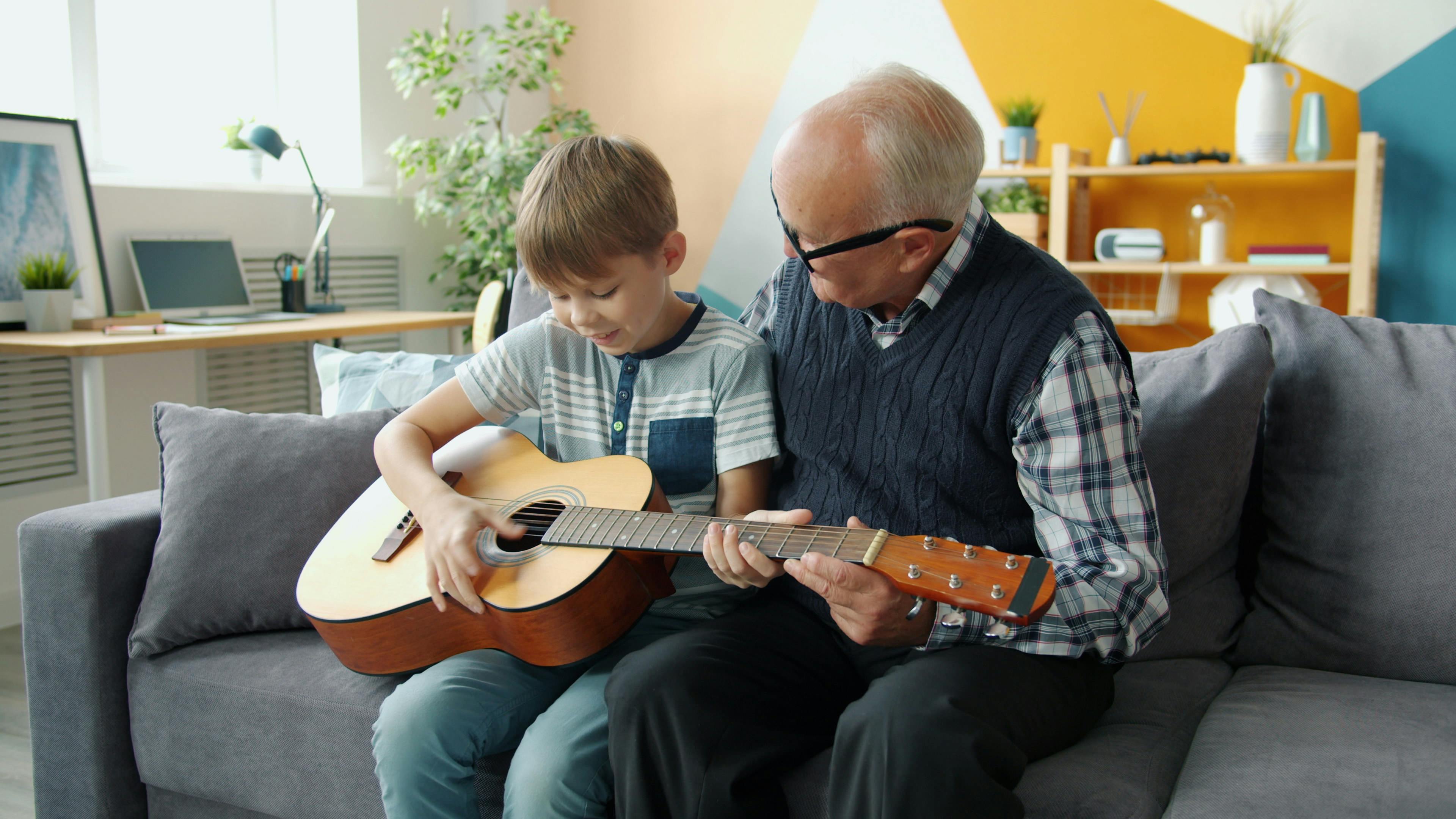 Dave Ramsey says: Your talent can be your side hustle — Photo by Vitaly Gariev on Pexels