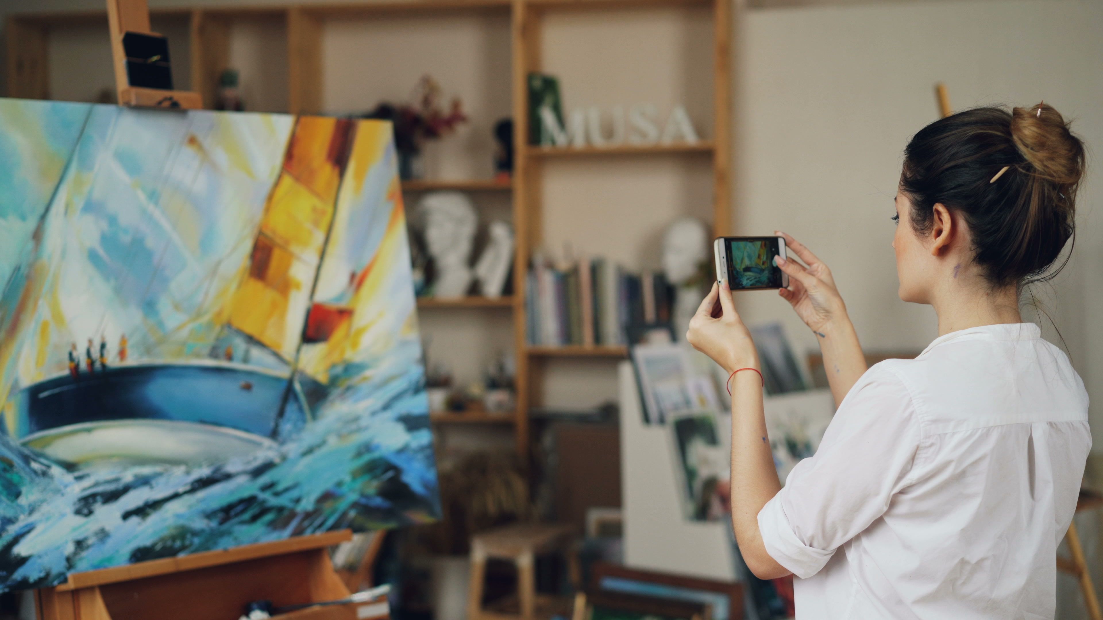 How to Find Creative Photography Inspiration in 7 Steps — Photo by Vitaly Gariev on Pexels