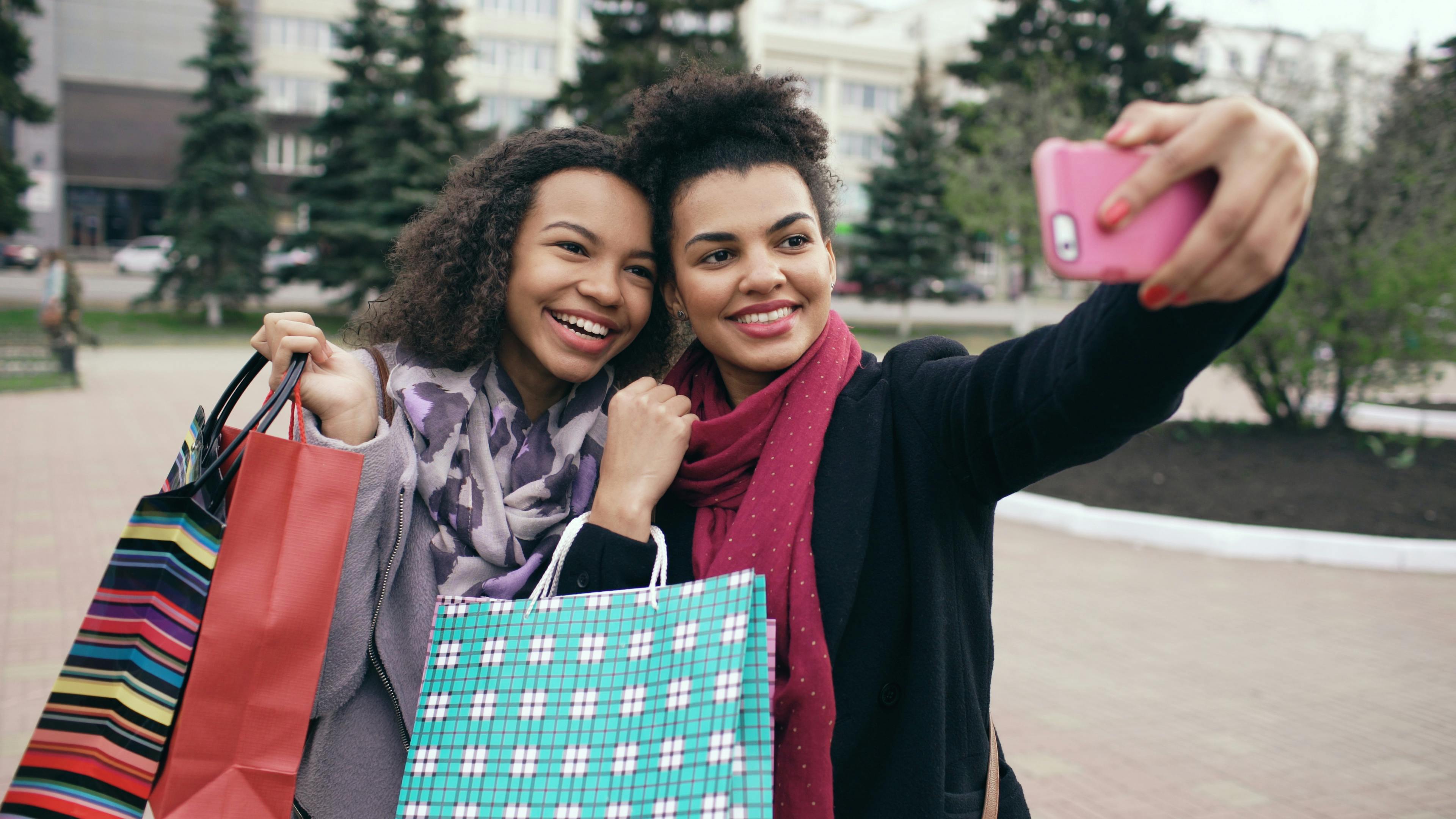 Millennials and Gen Z are skipping out on life insurance, report finds - Fortune — Photo by Vitaly Gariev on Pexels